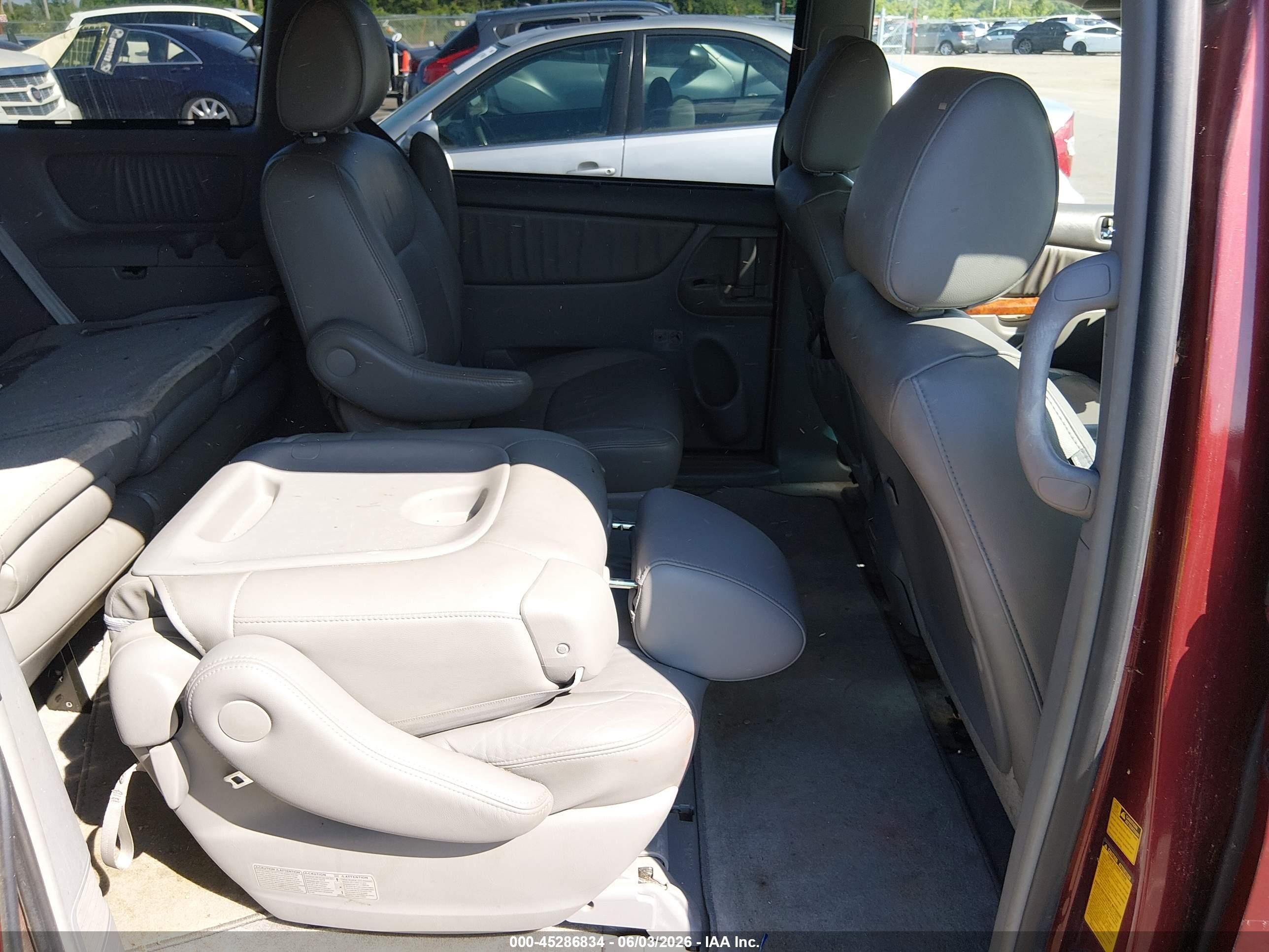 2010 Toyota Sienna Xle Red vin: 5TDYK4CC1AS332991