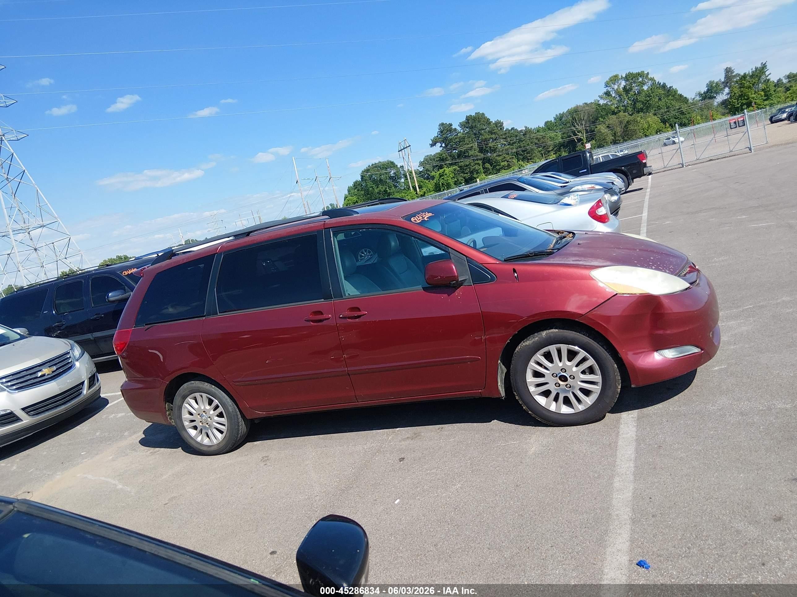 2010 Toyota Sienna Xle Red vin: 5TDYK4CC1AS332991