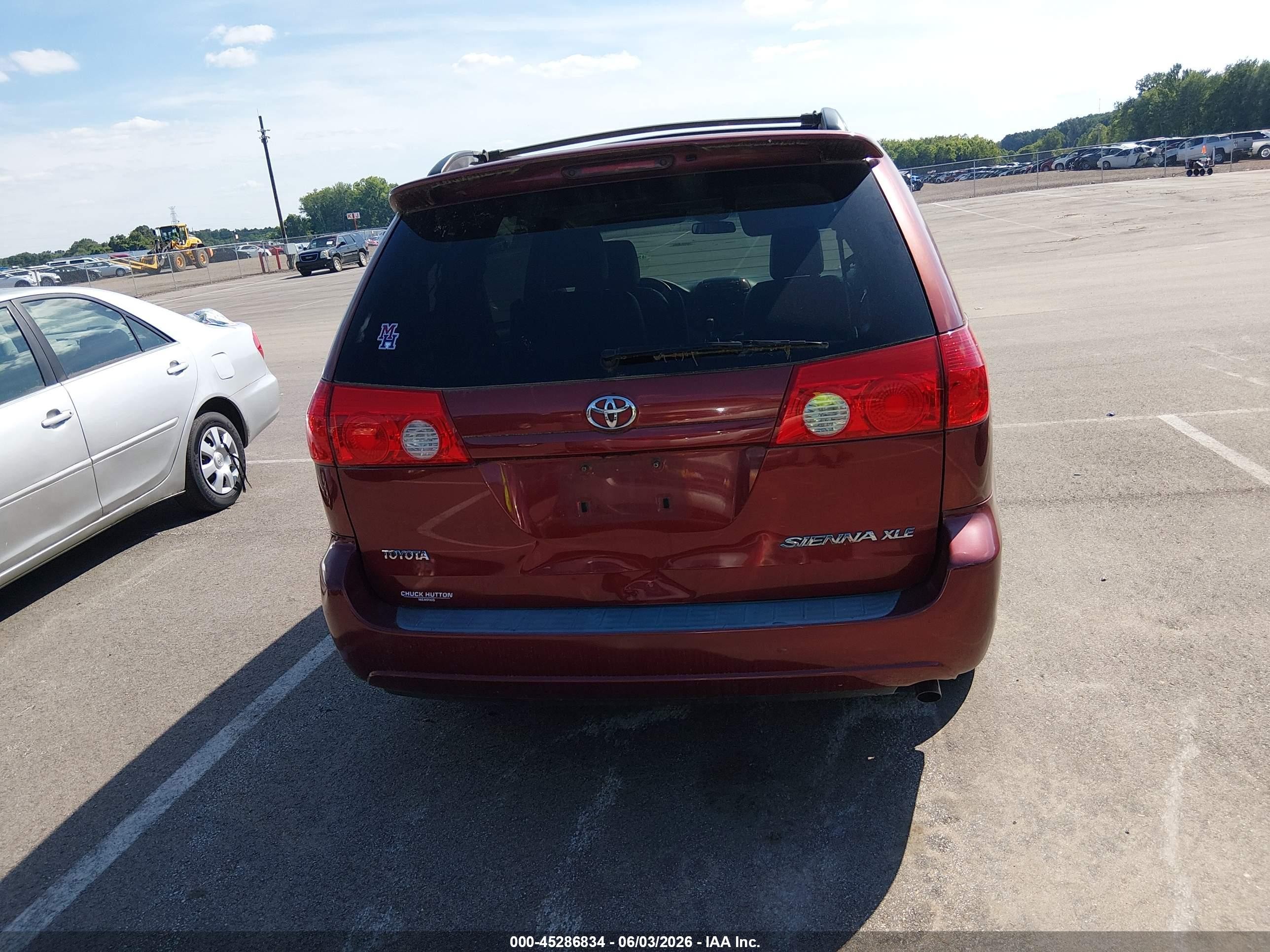 2010 Toyota Sienna Xle Red vin: 5TDYK4CC1AS332991
