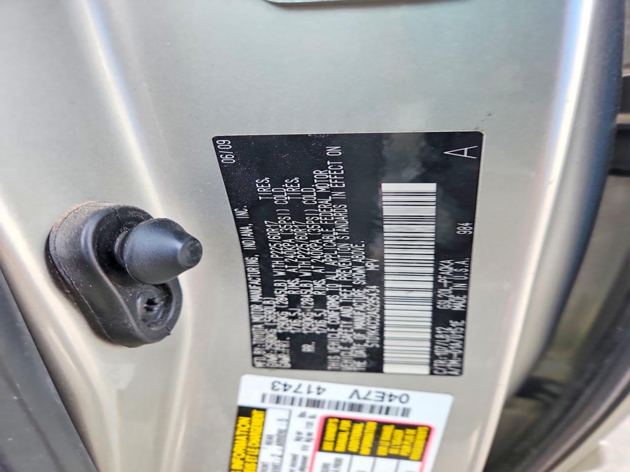 2010 Toyota Sienna Xle Silver vin: 5TDYK4CC2AS295434
