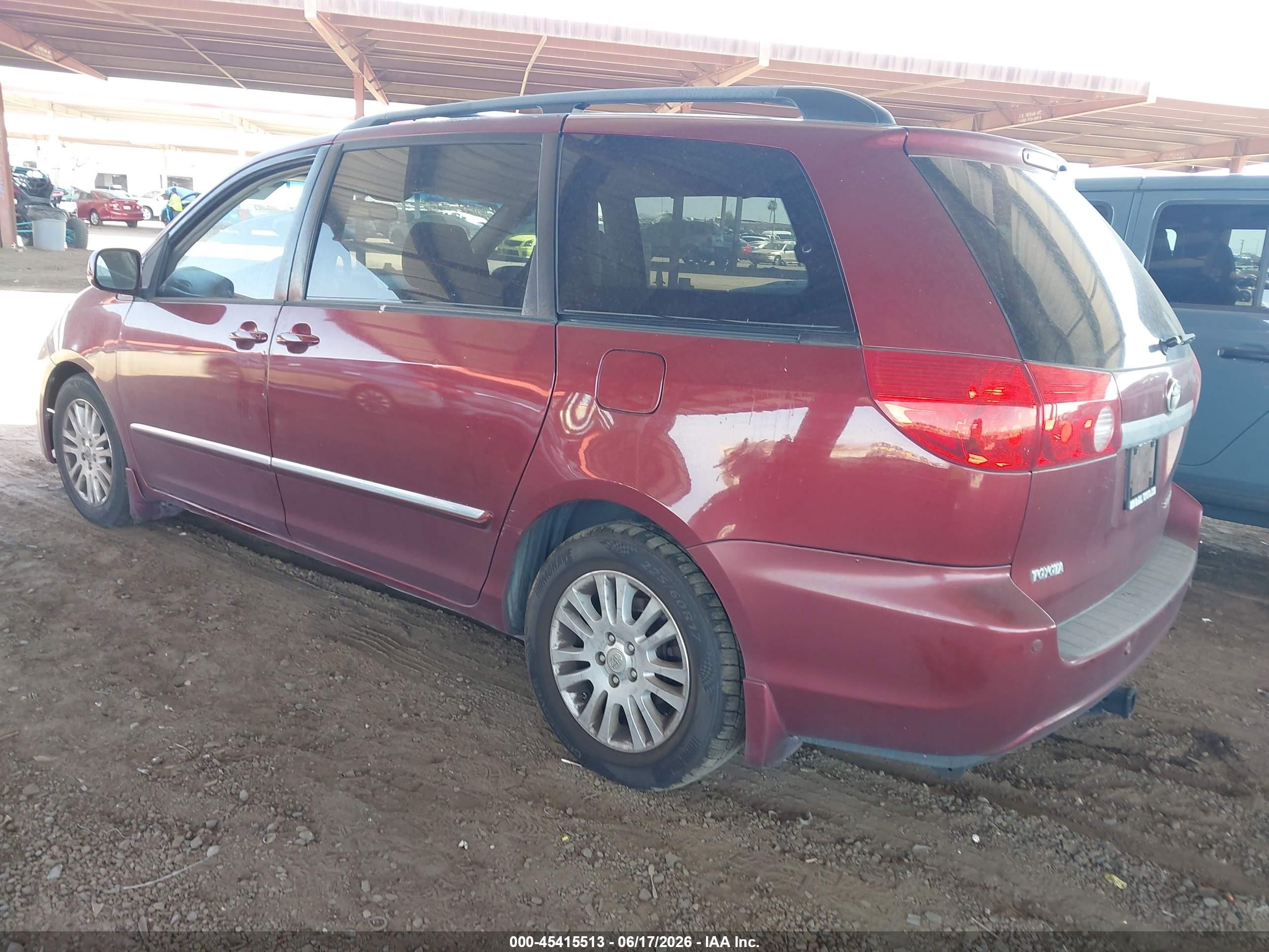2010 Toyota Sienna Limited Maroon vin: 5TDYK4CC2AS313558