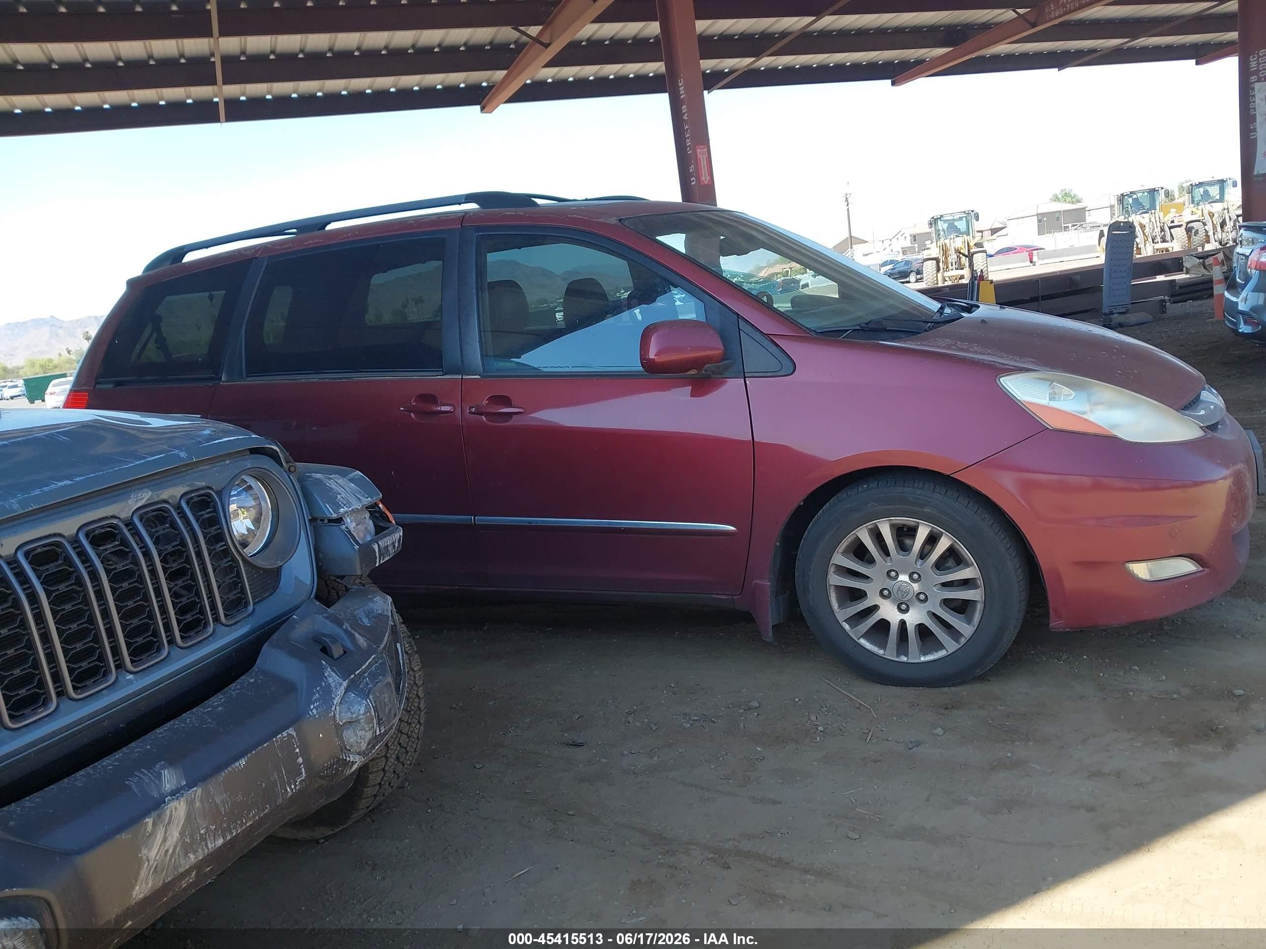 2010 Toyota Sienna Limited Maroon vin: 5TDYK4CC2AS313558