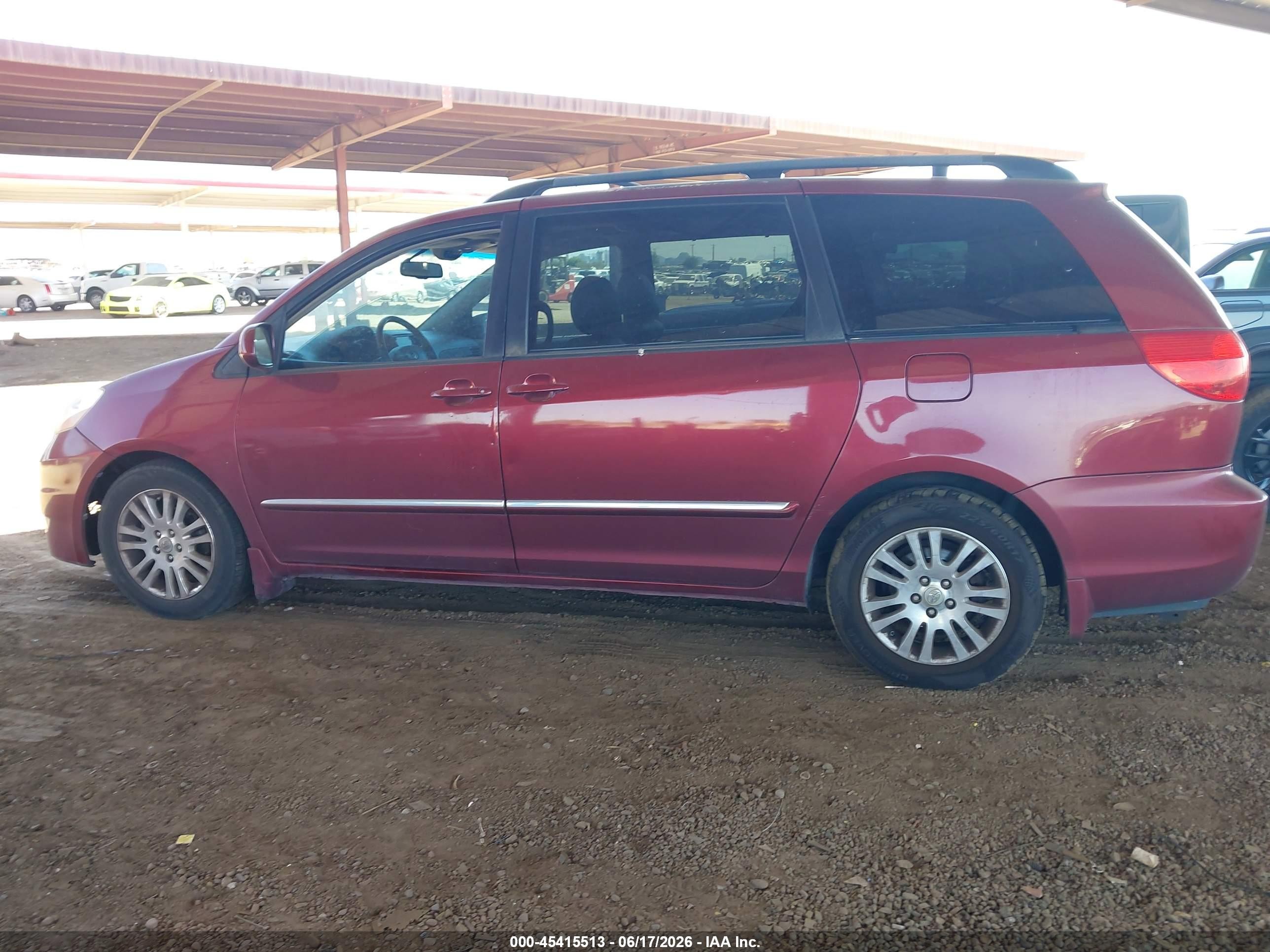 2010 Toyota Sienna Limited Maroon vin: 5TDYK4CC2AS313558