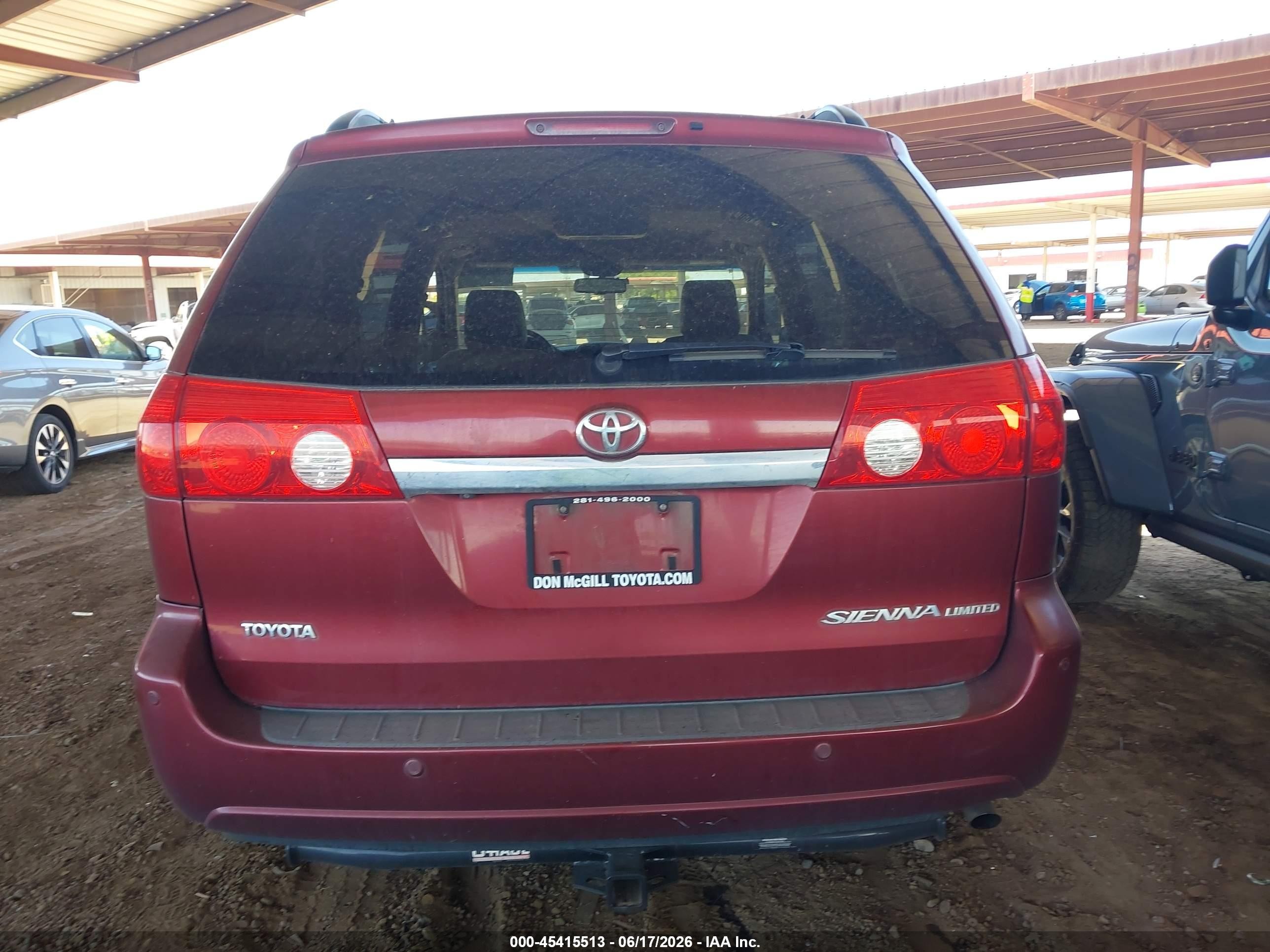 2010 Toyota Sienna Limited Maroon vin: 5TDYK4CC2AS313558