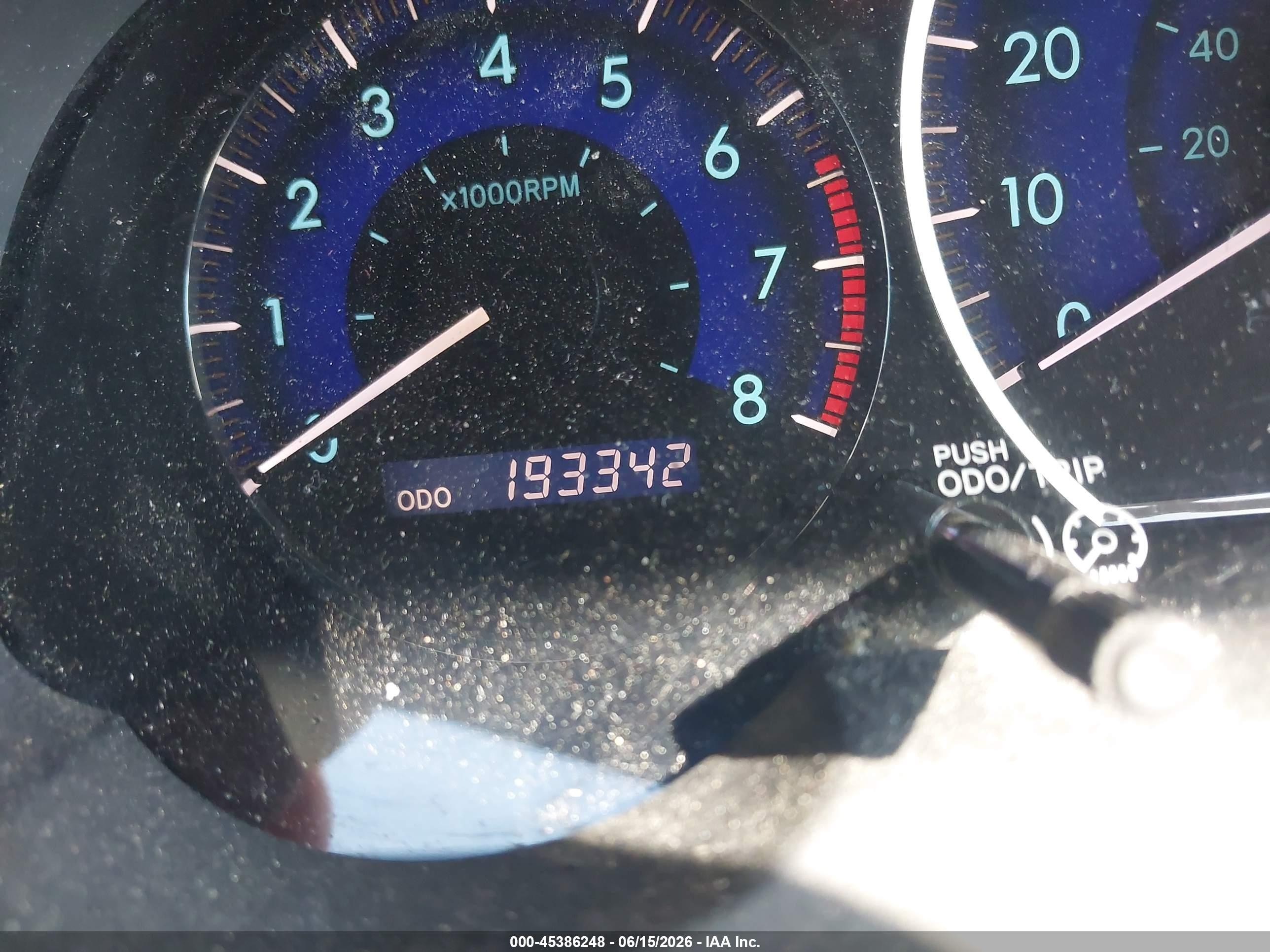 2010 Toyota Sienna Xle White vin: 5TDYK4CC2AS331011