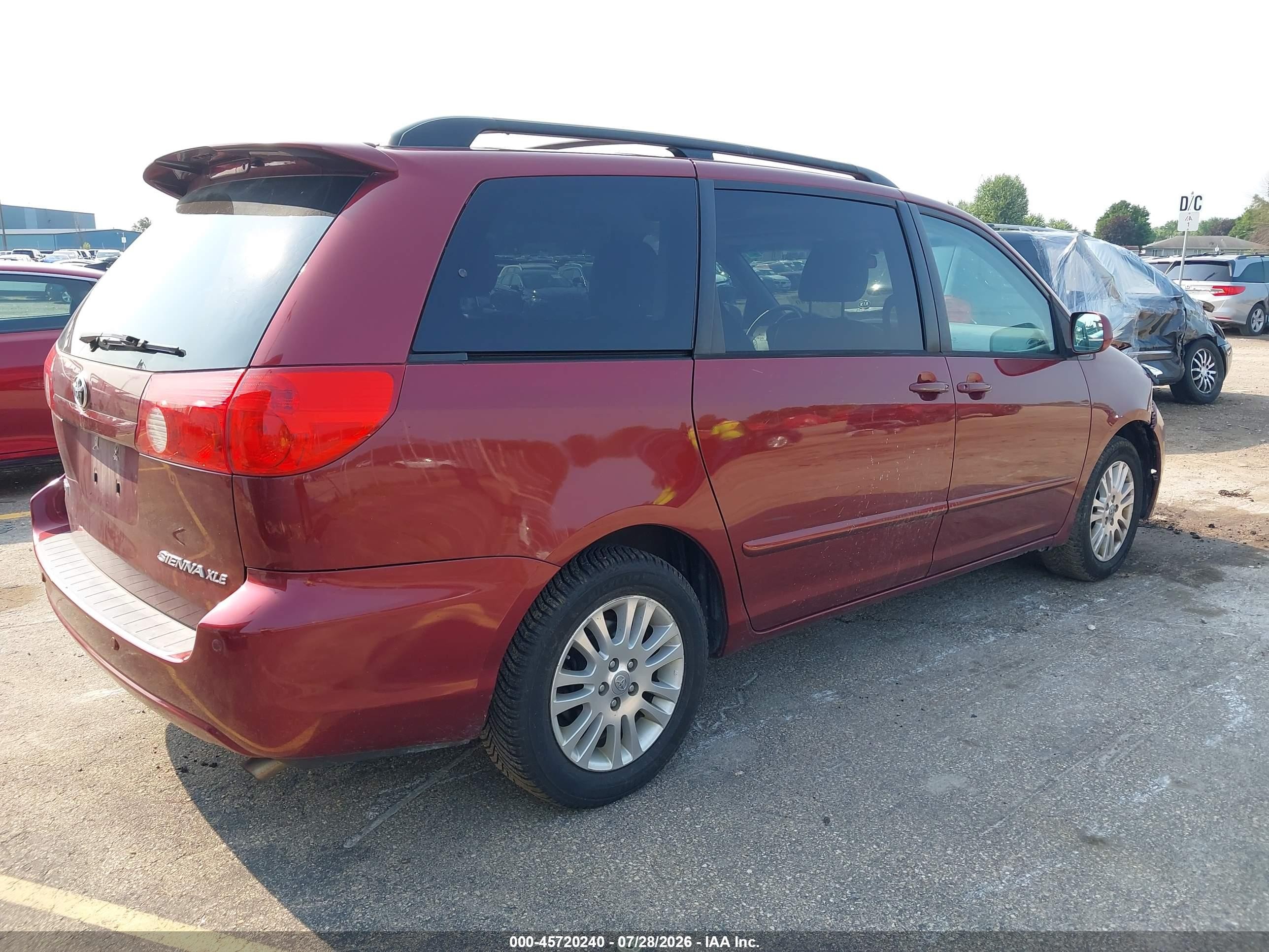 2010 Toyota Sienna Xle Red vin: 5TDYK4CC2AS332871