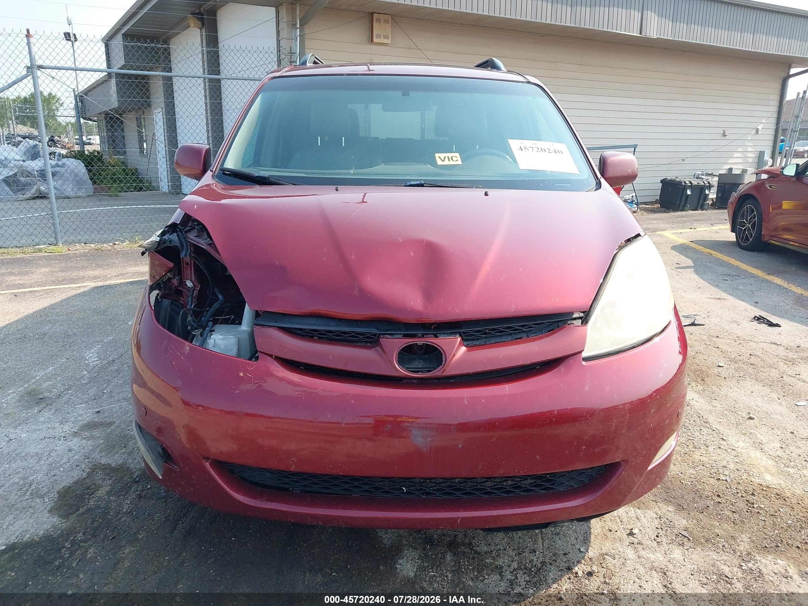 2010 Toyota Sienna Xle Red vin: 5TDYK4CC2AS332871