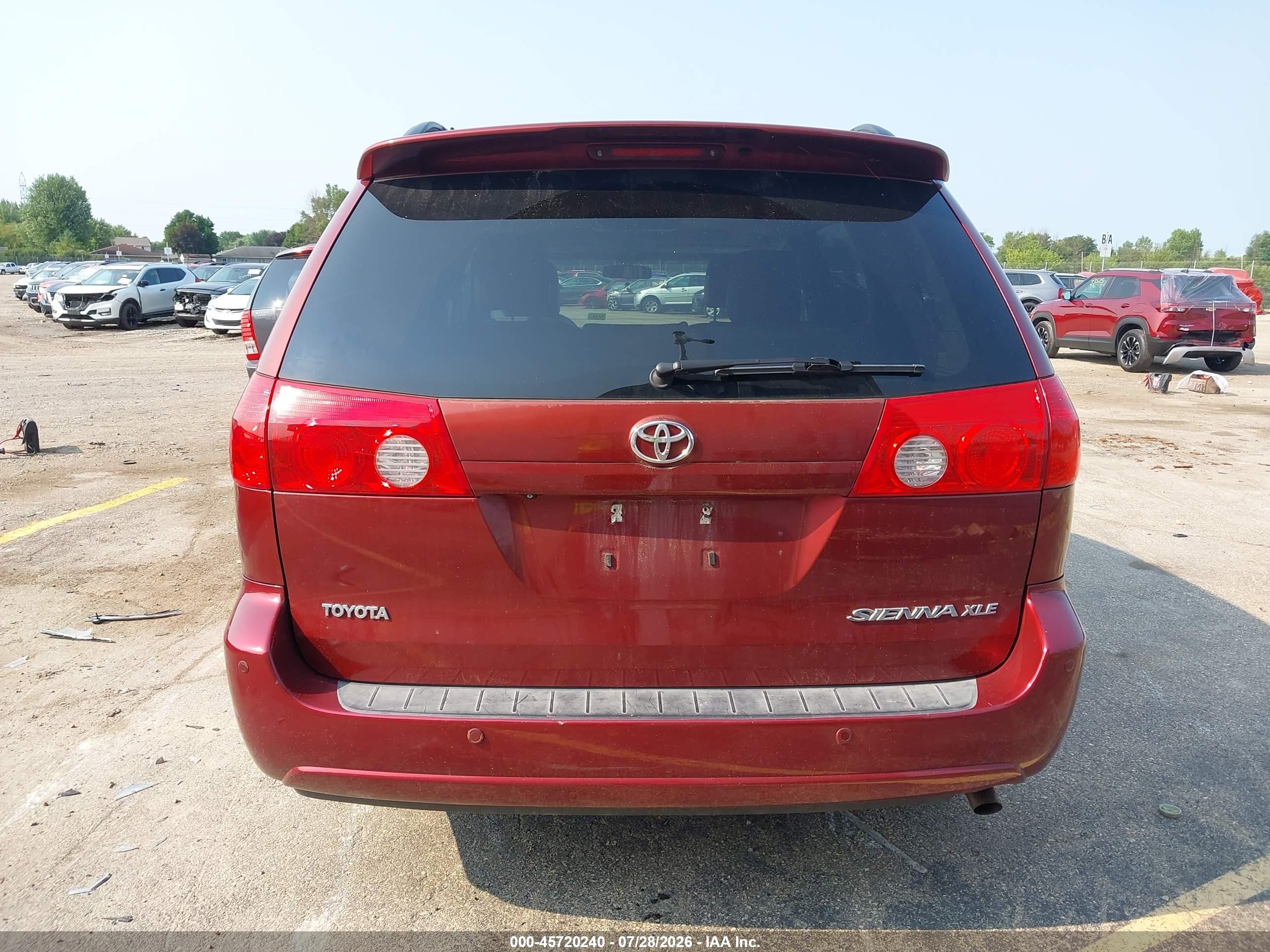 2010 Toyota Sienna Xle Red vin: 5TDYK4CC2AS332871