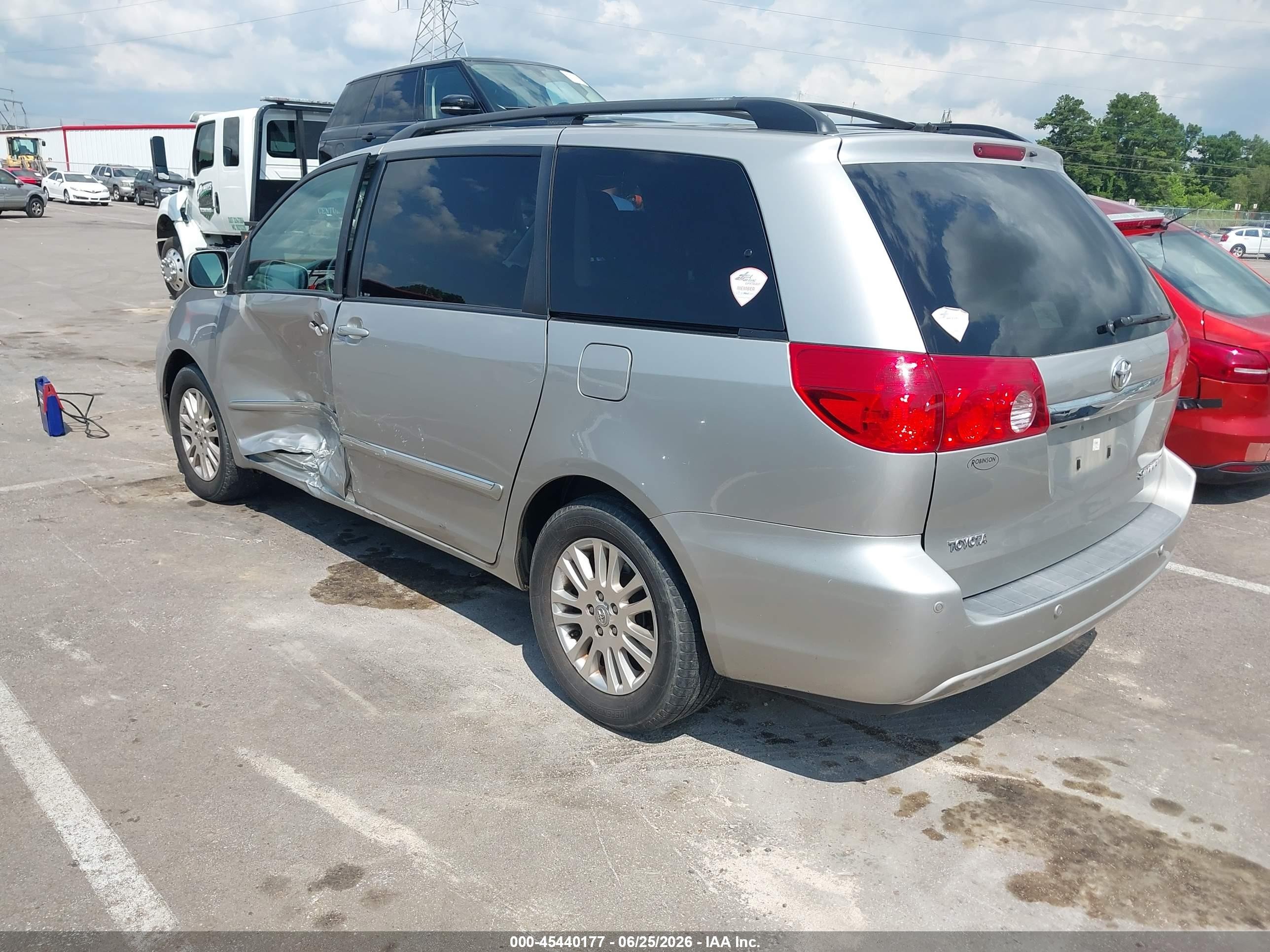 2010 Toyota Sienna Limited Tan vin: 5TDYK4CC3AS291330