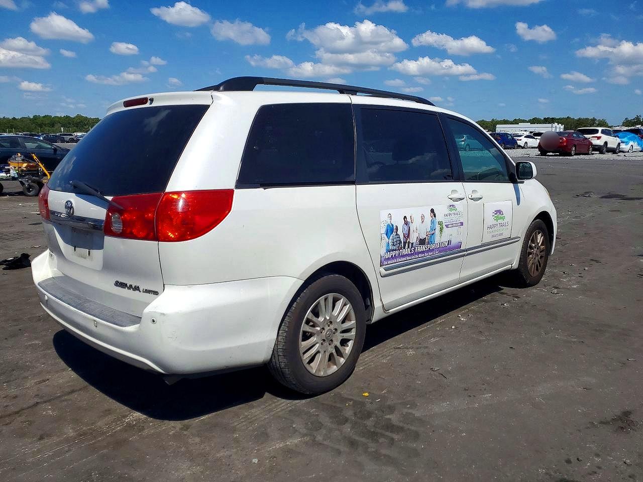 2010 Toyota Sienna Xle Limited White vin: 5TDYK4CC3AS298956