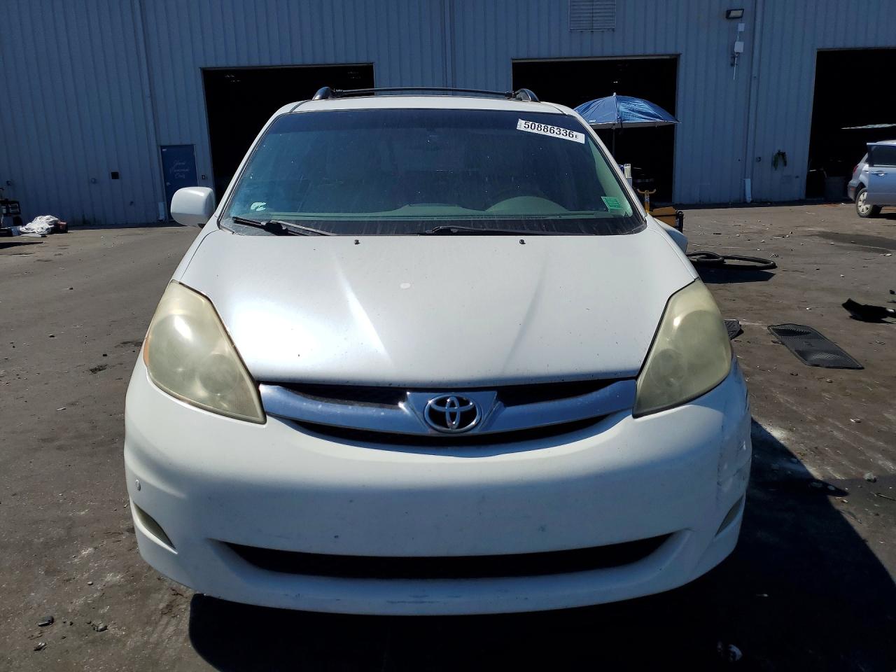 2010 Toyota Sienna Xle Limited White vin: 5TDYK4CC3AS298956