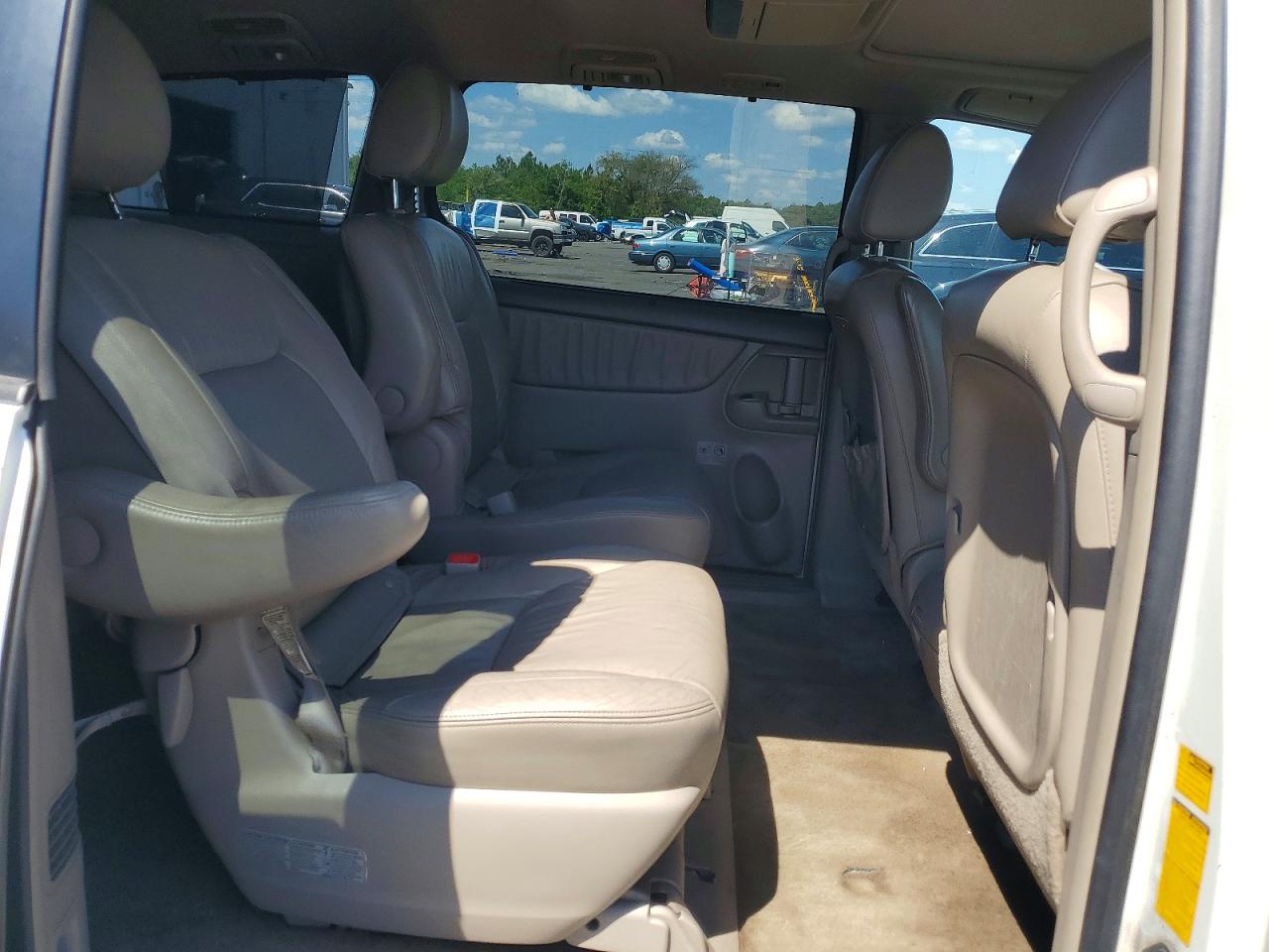 2010 Toyota Sienna Xle Limited White vin: 5TDYK4CC3AS298956