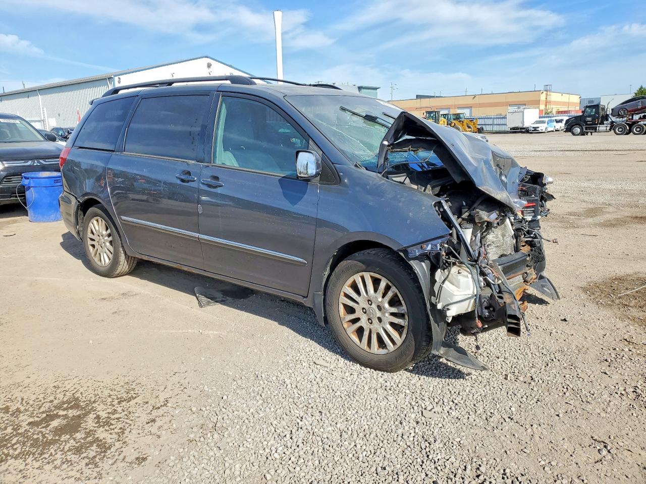 2010 Toyota Sienna Xle Gray vin: 5TDYK4CC3AS299038