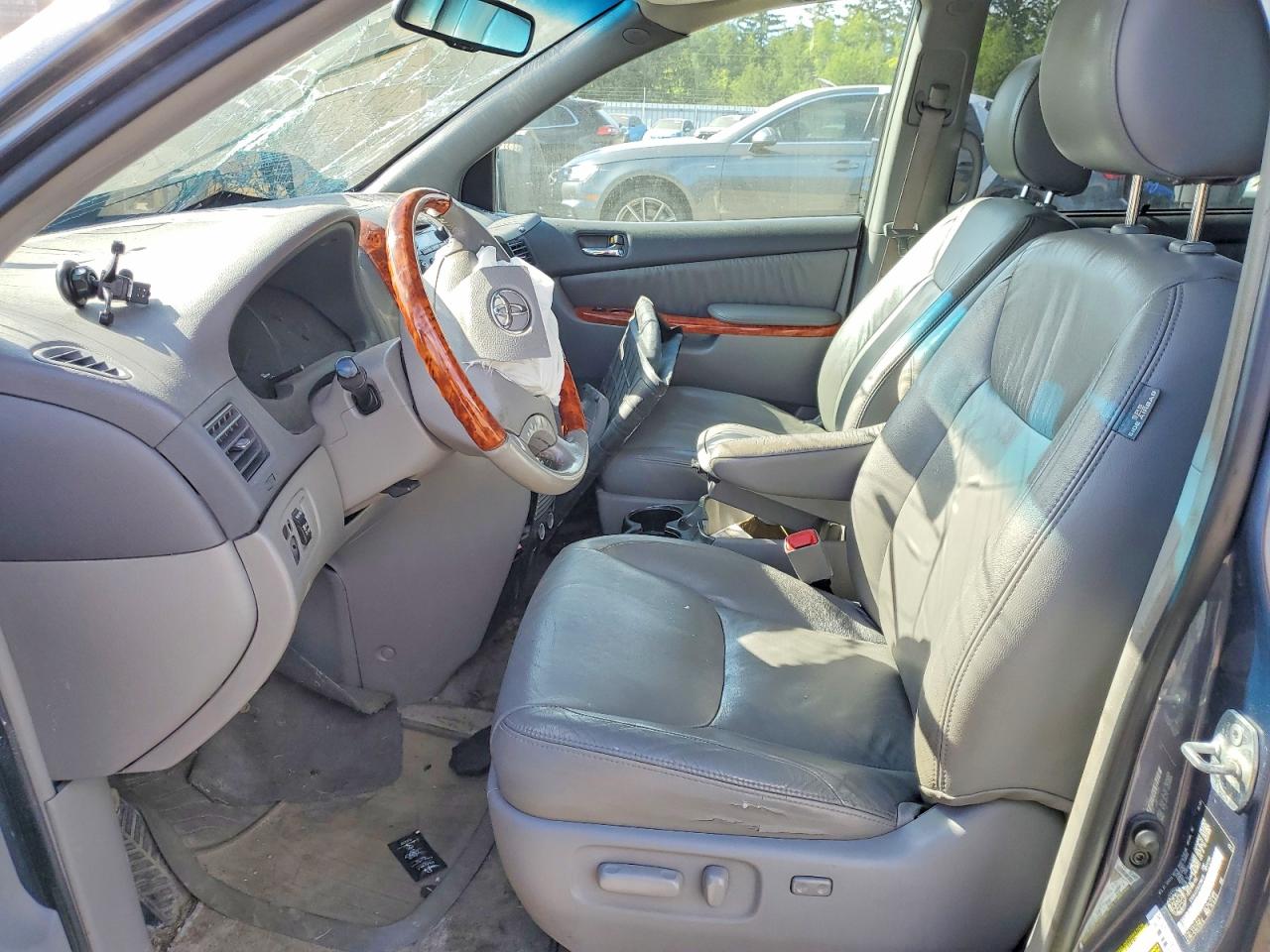 2010 Toyota Sienna Xle Gray vin: 5TDYK4CC3AS299038