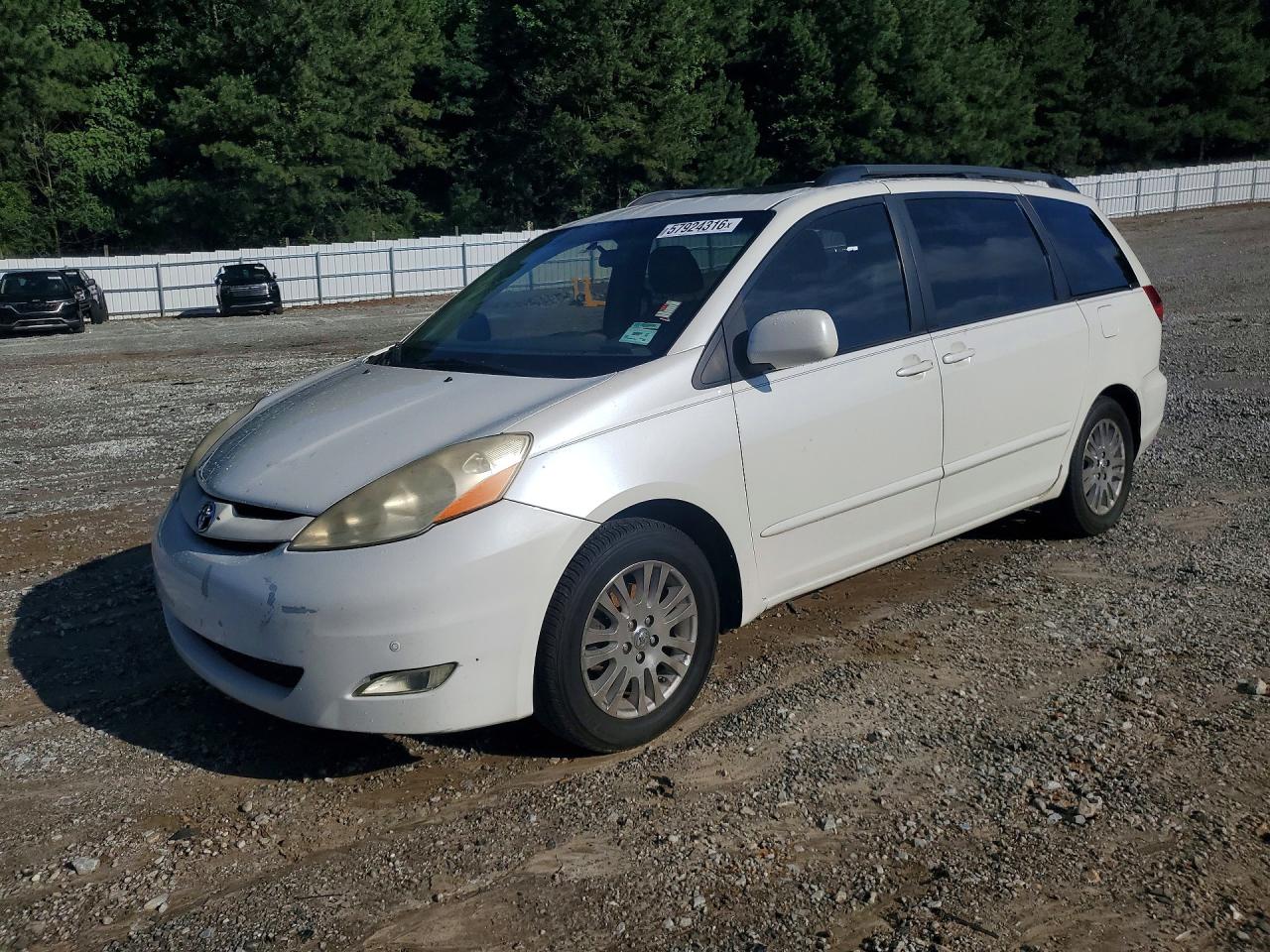 2010 Toyota Sienna Xle White vin: 5TDYK4CC3AS314704