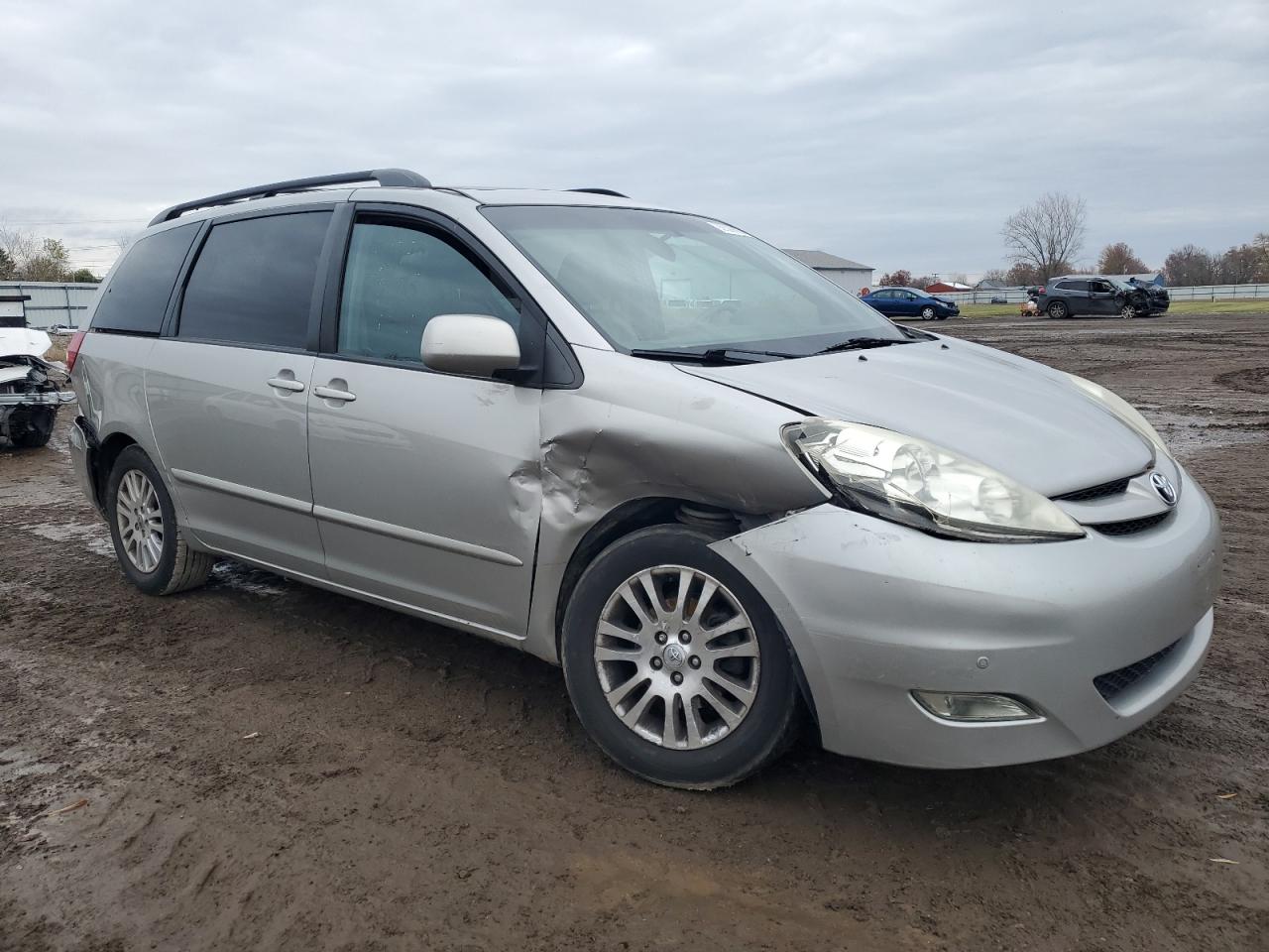 2010 Toyota Sienna Xle Silver vin: 5TDYK4CC3AS316002