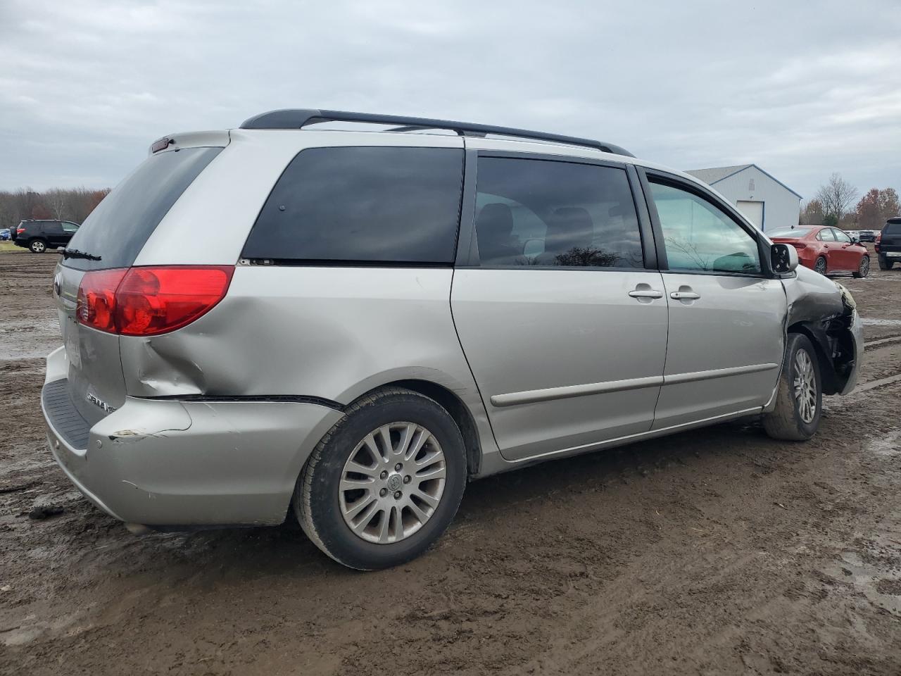 2010 Toyota Sienna Xle Silver vin: 5TDYK4CC3AS316002