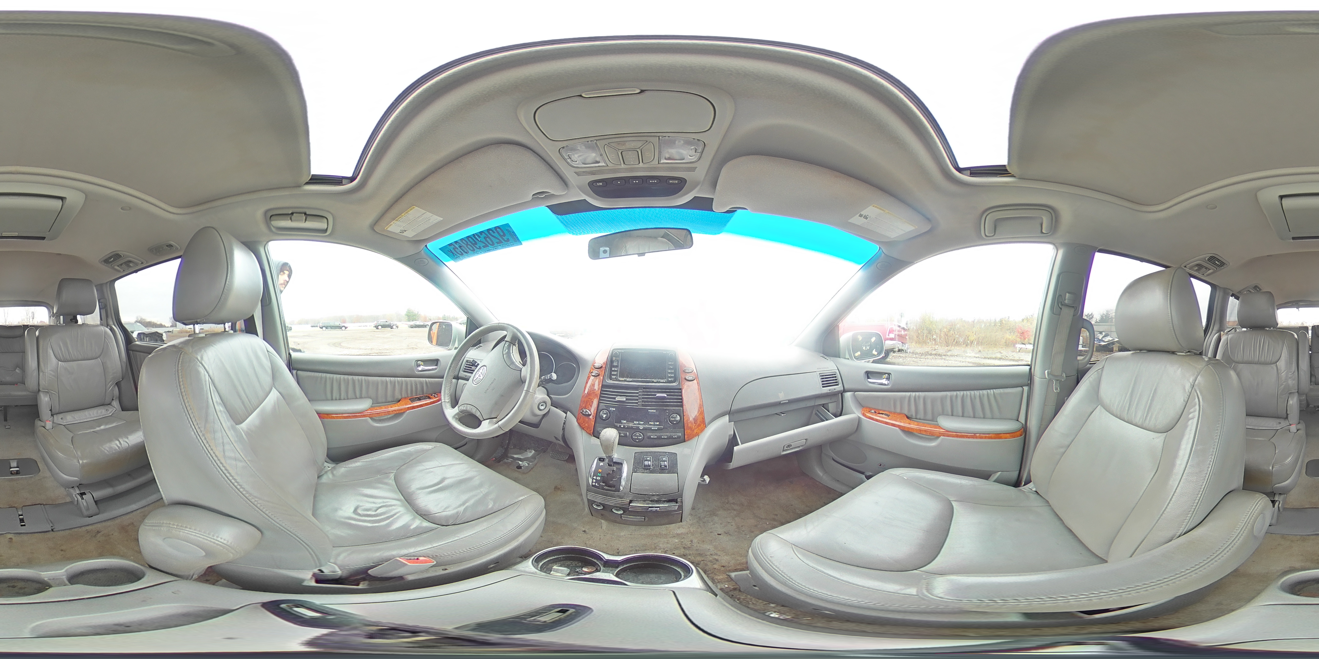 2010 Toyota Sienna Xle Silver vin: 5TDYK4CC3AS316002
