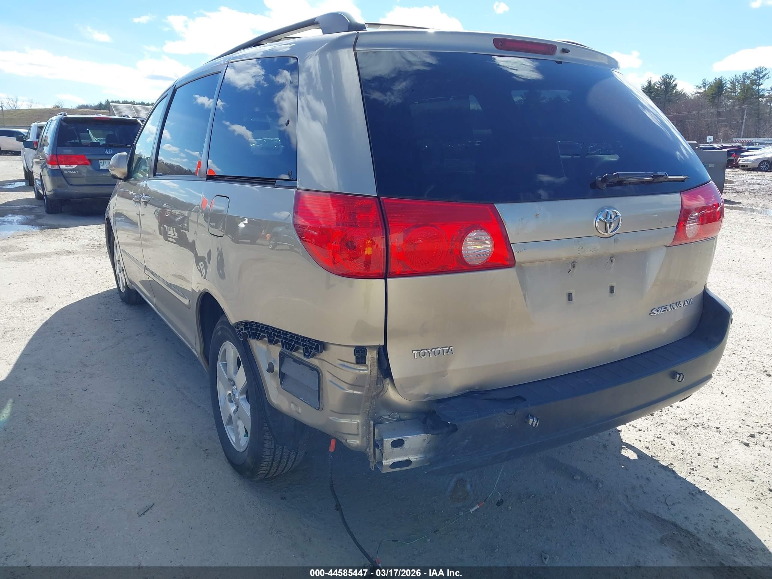 2010 Toyota Sienna Xle Tan vin: 5TDYK4CC3AS335746