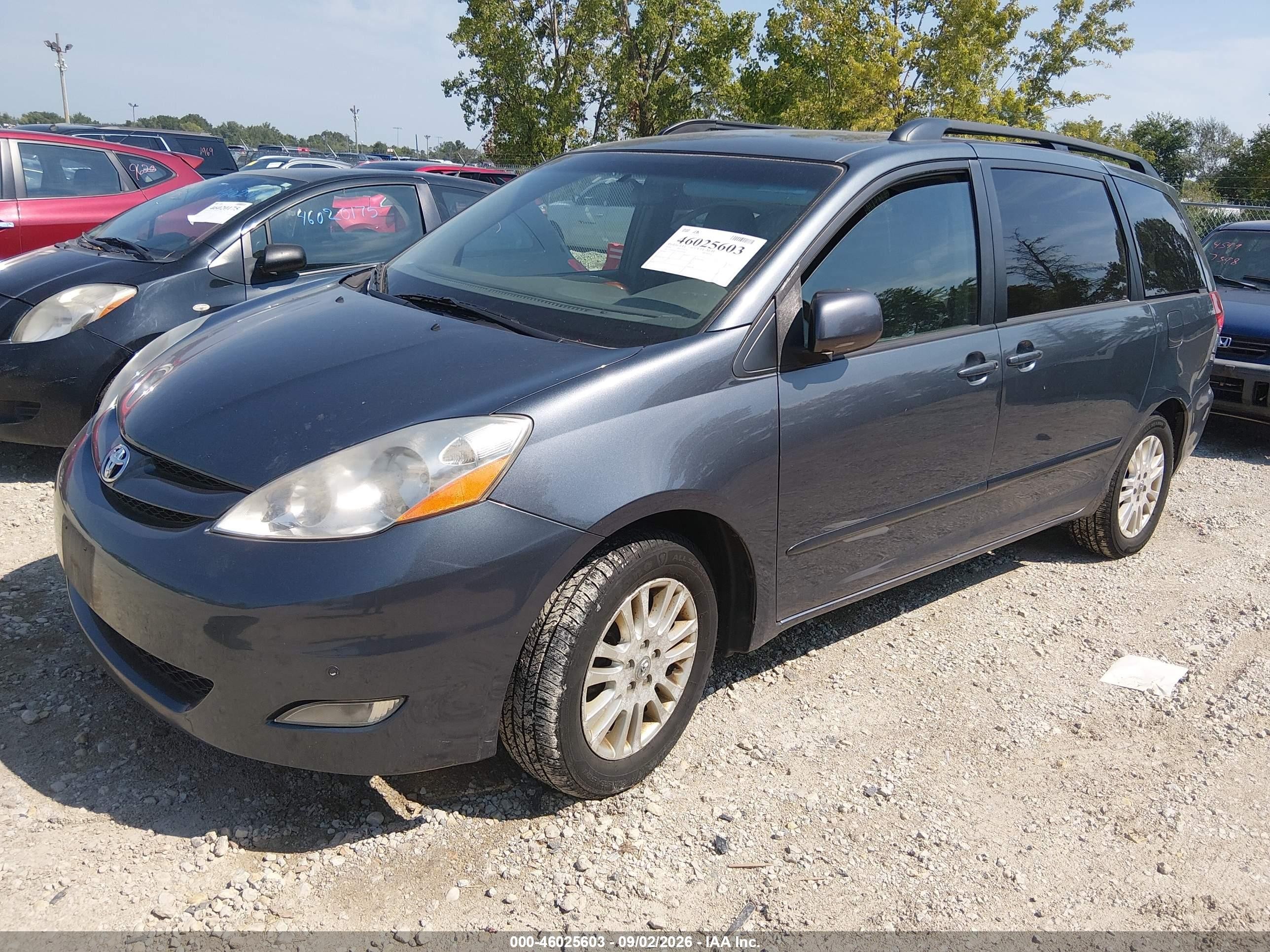 2010 Toyota Sienna Xle Gray vin: 5TDYK4CC3AS340395