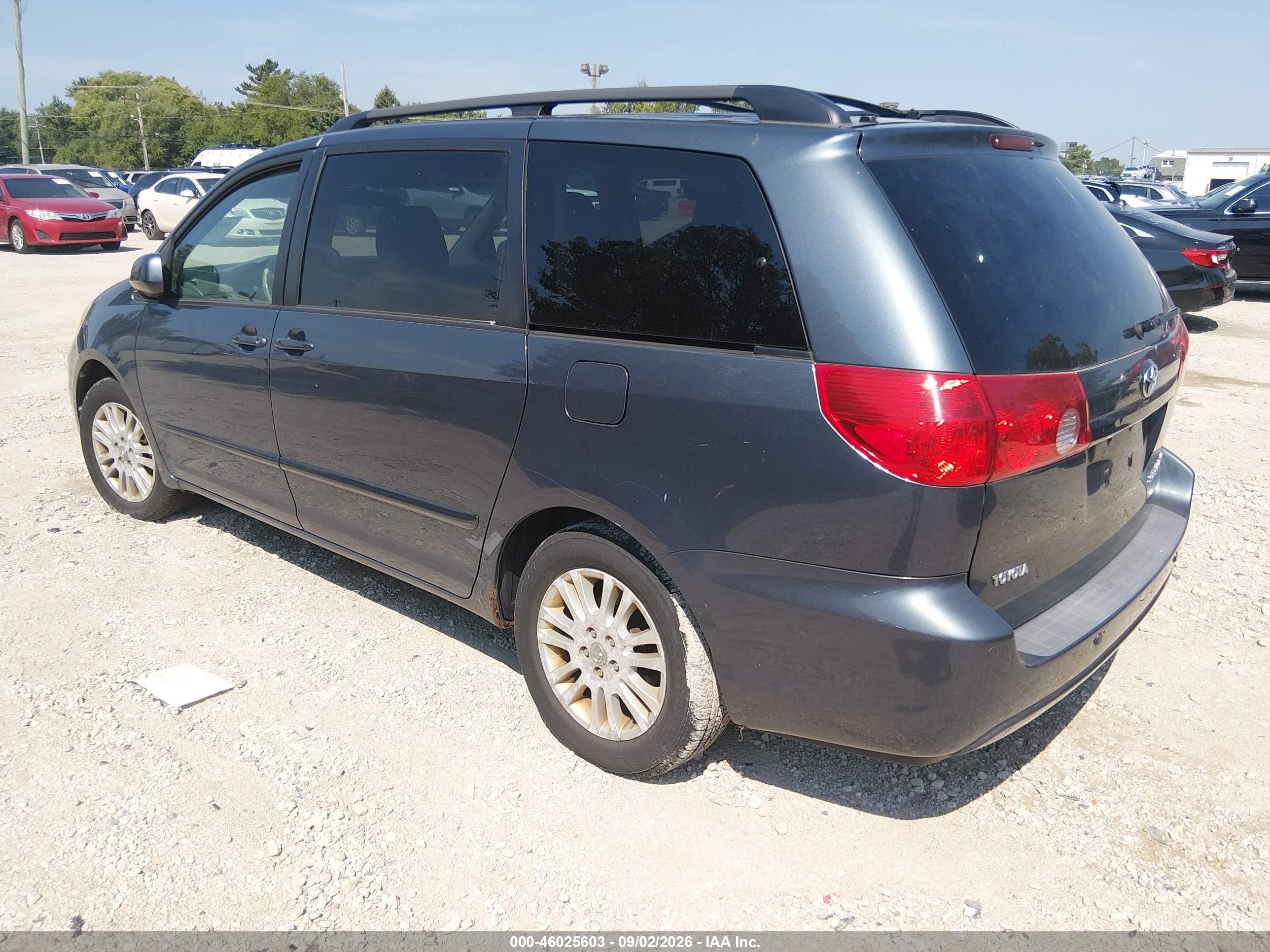 2010 Toyota Sienna Xle Gray vin: 5TDYK4CC3AS340395