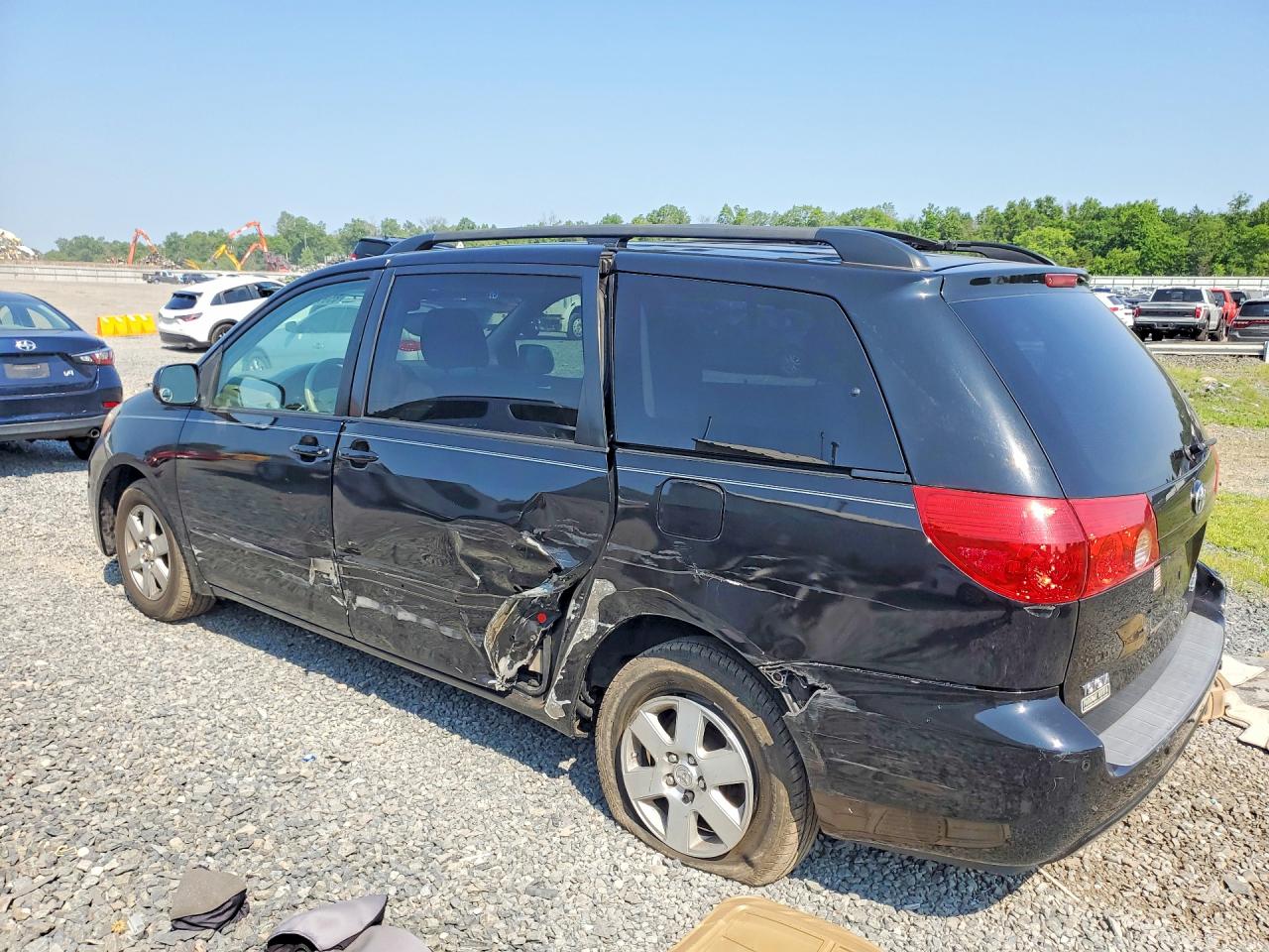 2010 Toyota Sienna Xle Black vin: 5TDYK4CC4AS306112