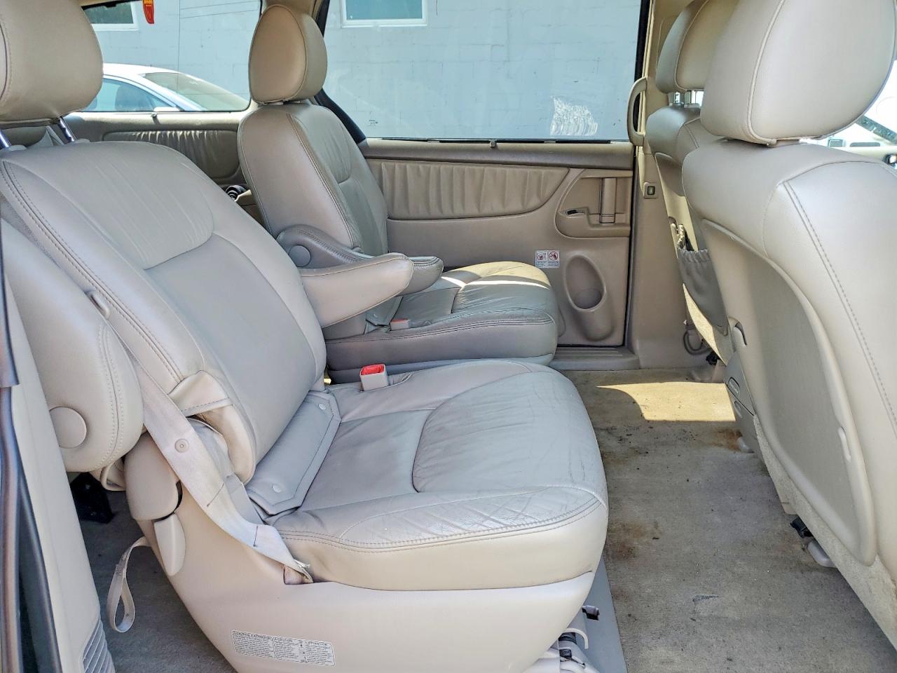 2010 Toyota Sienna Xle Black vin: 5TDYK4CC4AS306112