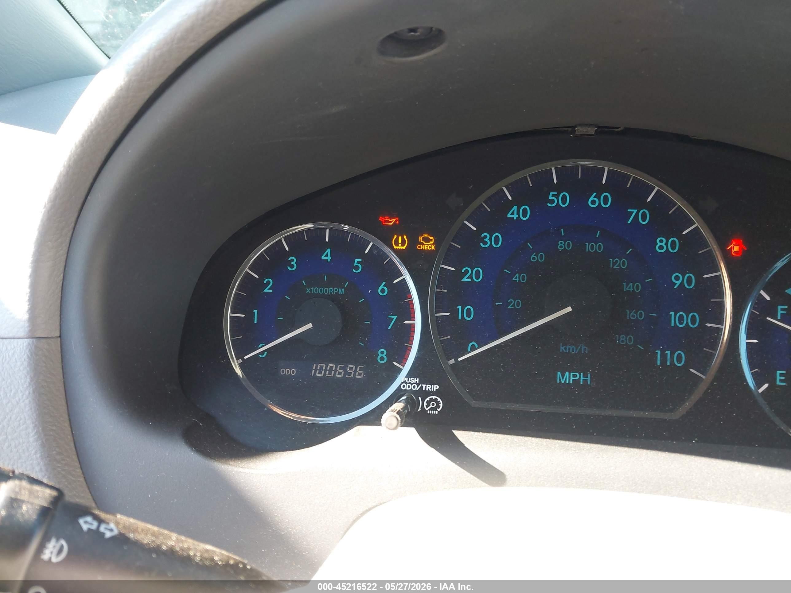2010 Toyota Sienna Xle Серебряный vin: 5TDYK4CC4AS318843