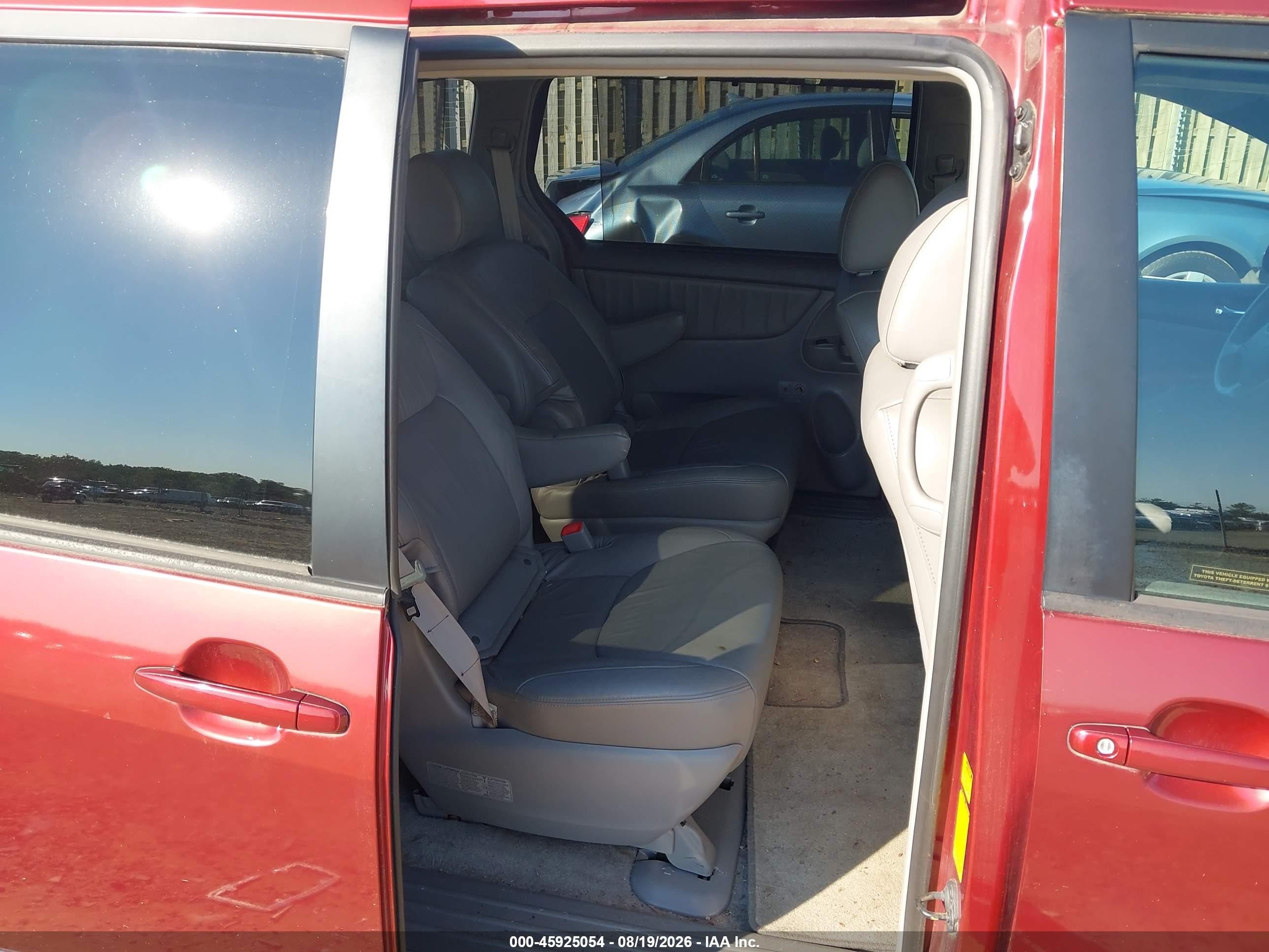 2010 Toyota Sienna Xle Red vin: 5TDYK4CC4AS323914