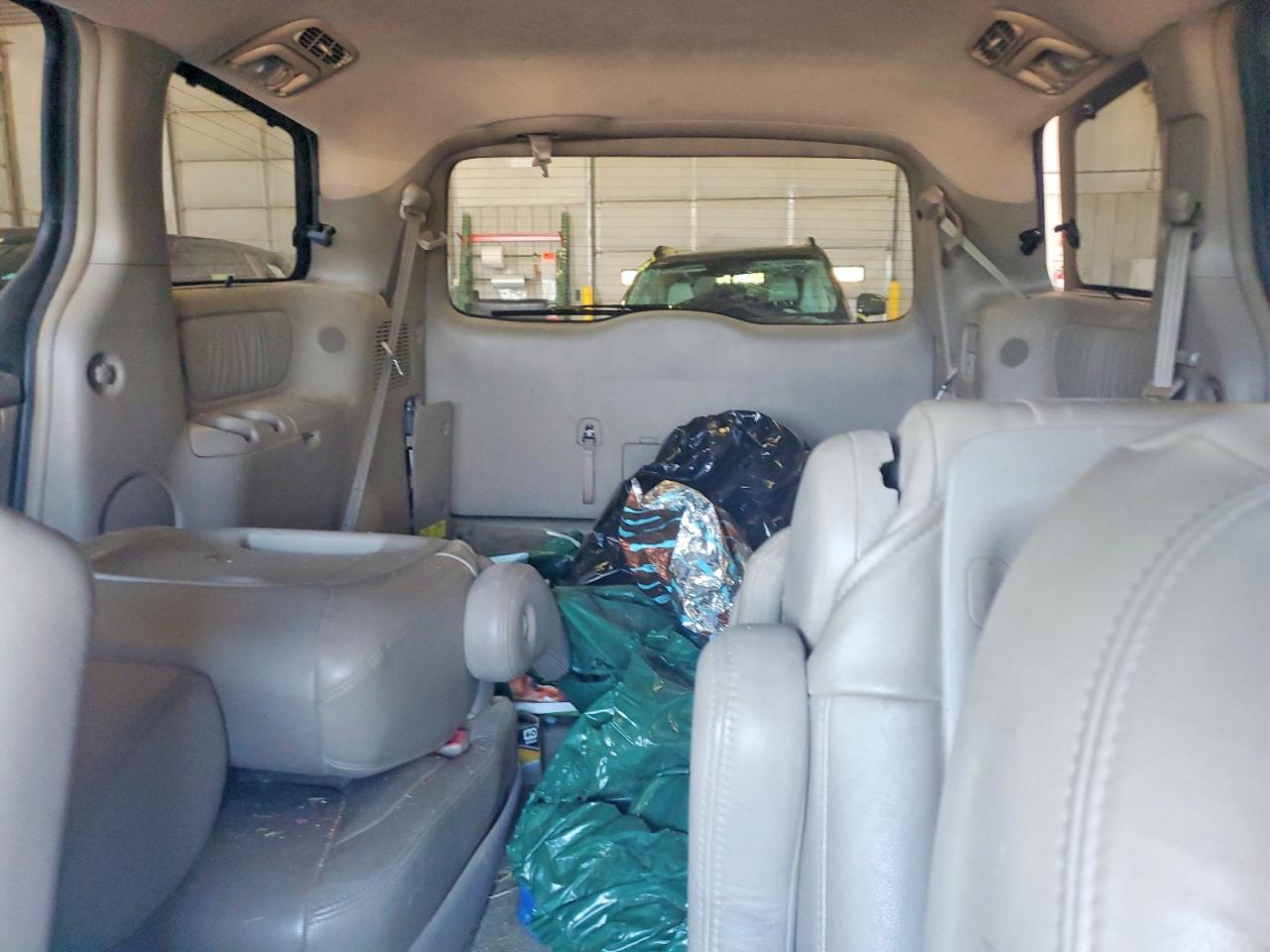 2010 Toyota Sienna Xle Зеленый vin: 5TDYK4CC4AS332497