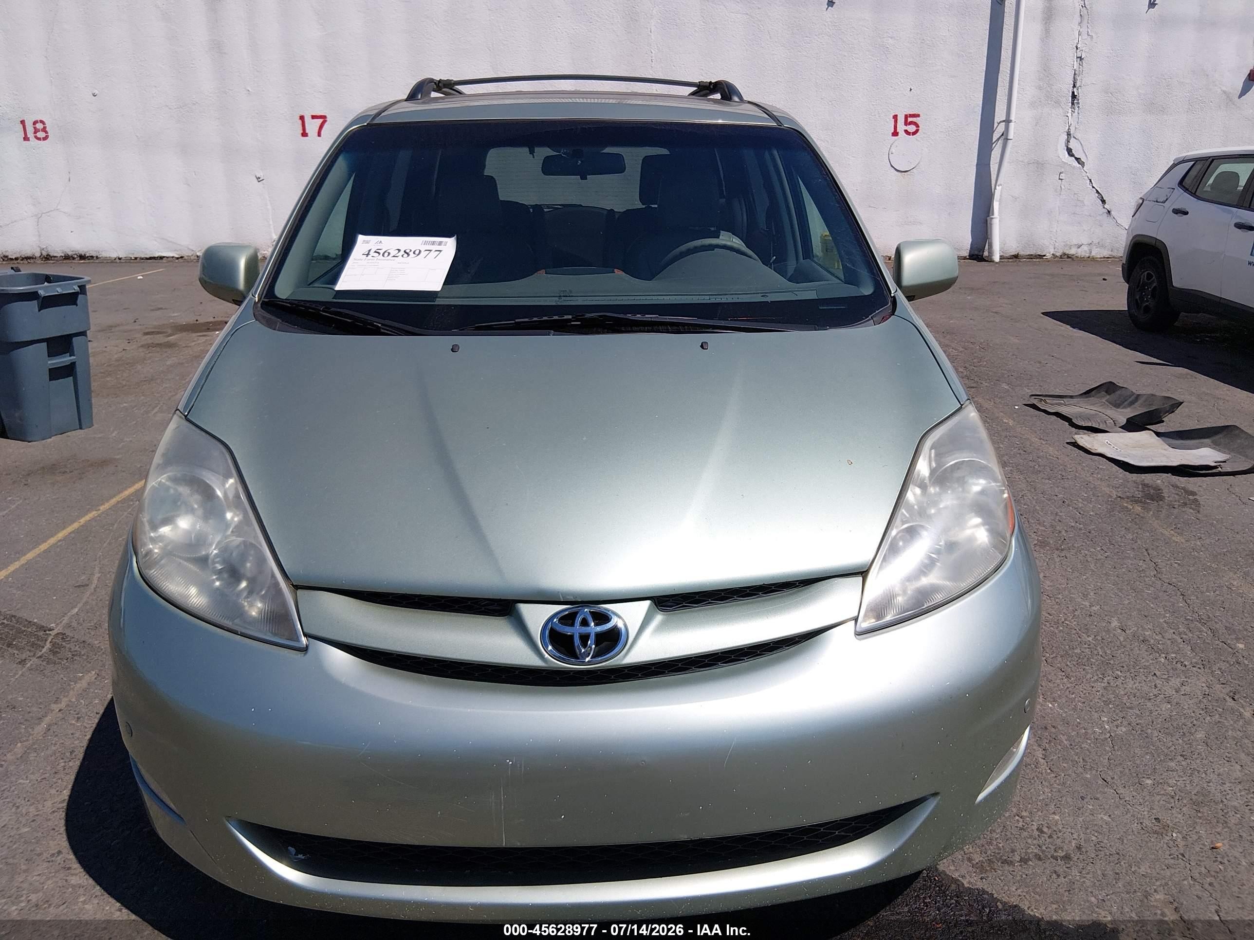 2010 Toyota Sienna Xle Green vin: 5TDYK4CC5AS290499