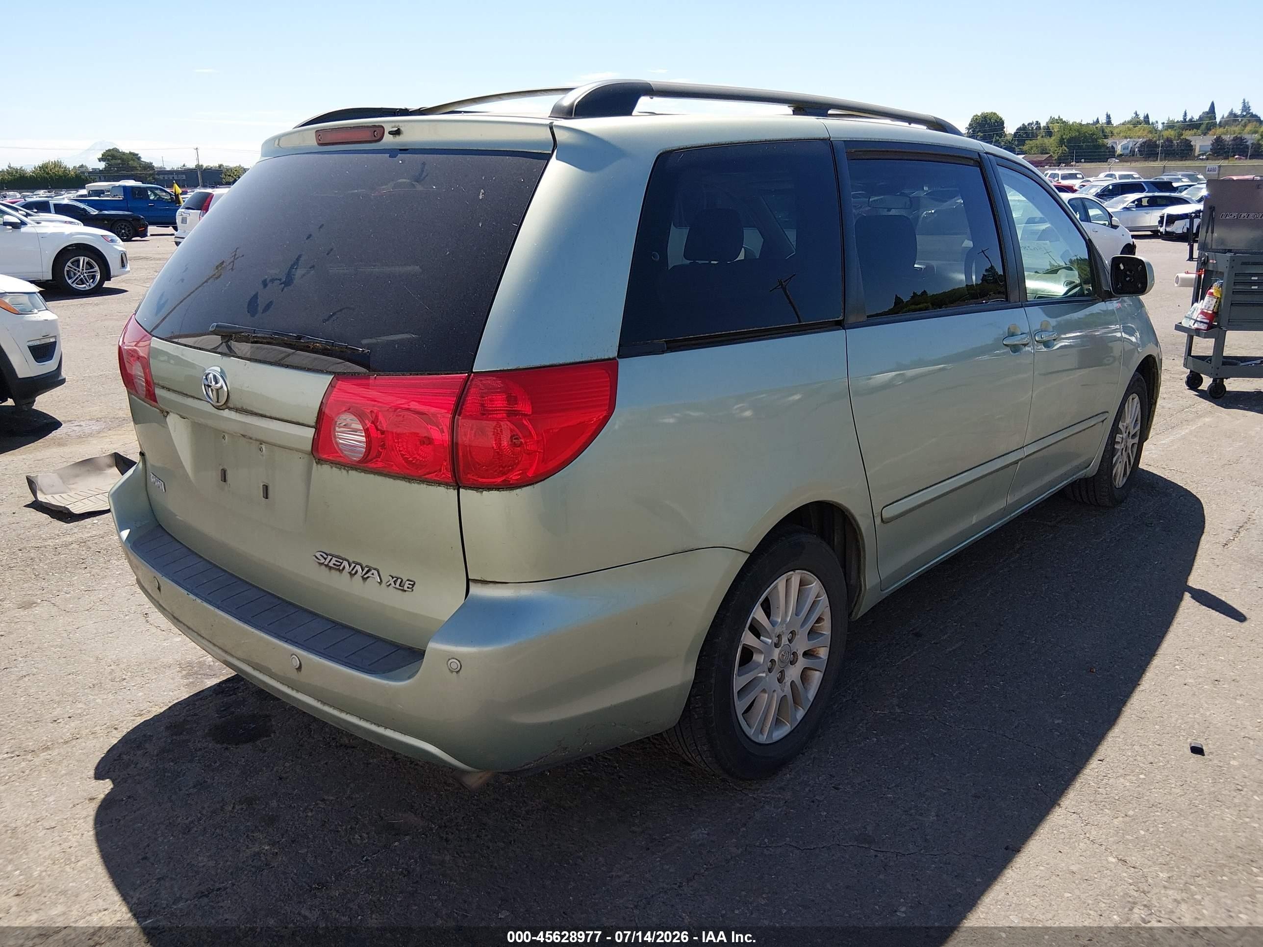 2010 Toyota Sienna Xle Green vin: 5TDYK4CC5AS290499