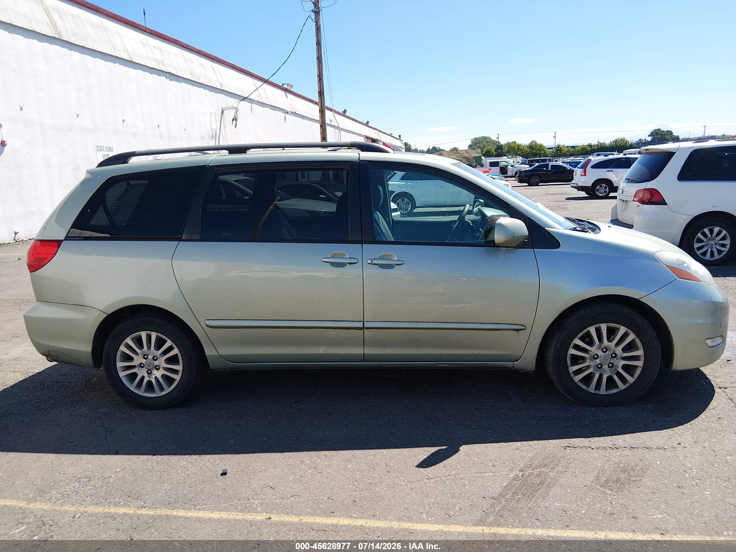 2010 Toyota Sienna Xle Green vin: 5TDYK4CC5AS290499