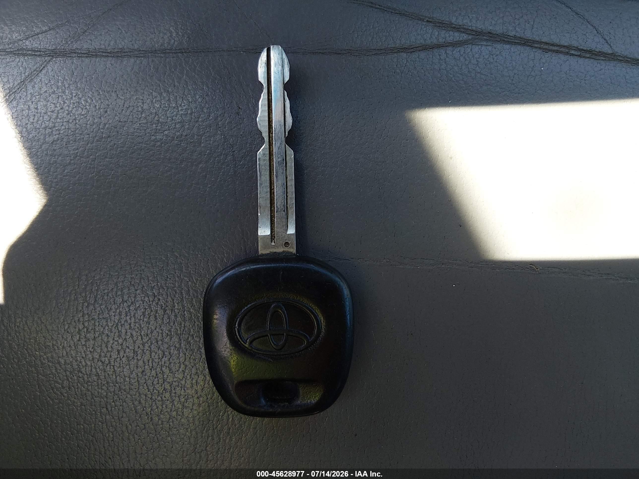 2010 Toyota Sienna Xle Green vin: 5TDYK4CC5AS290499