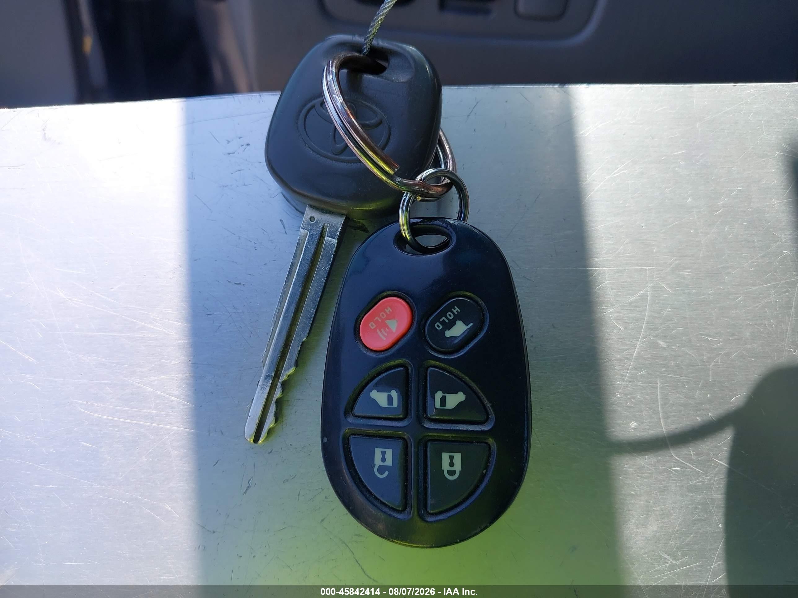 2010 Toyota Sienna Xle Gray vin: 5TDYK4CC5AS332766