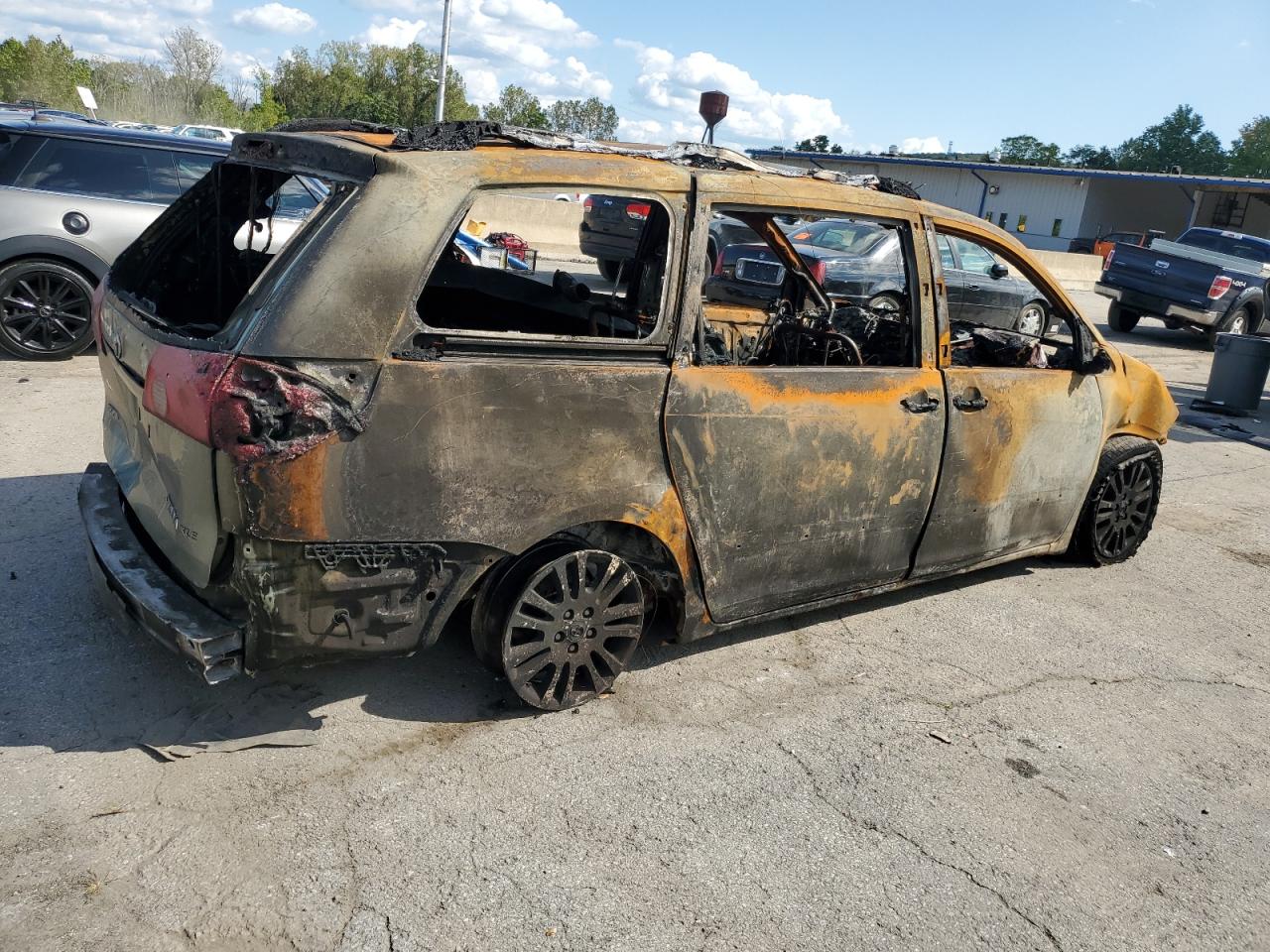 2010 Toyota Sienna Xle Зеленый vin: 5TDYK4CC6AS328063