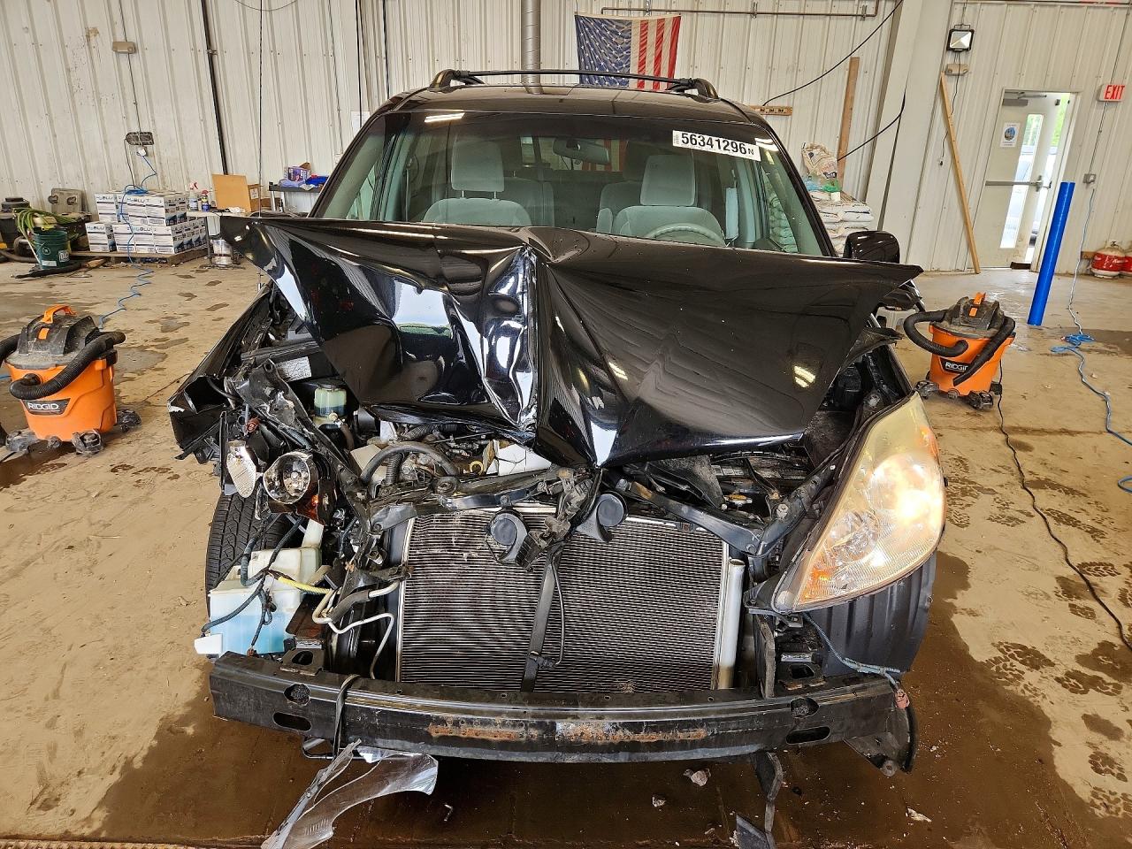 2010 Toyota Sienna Xle Black vin: 5TDYK4CC6AS329407