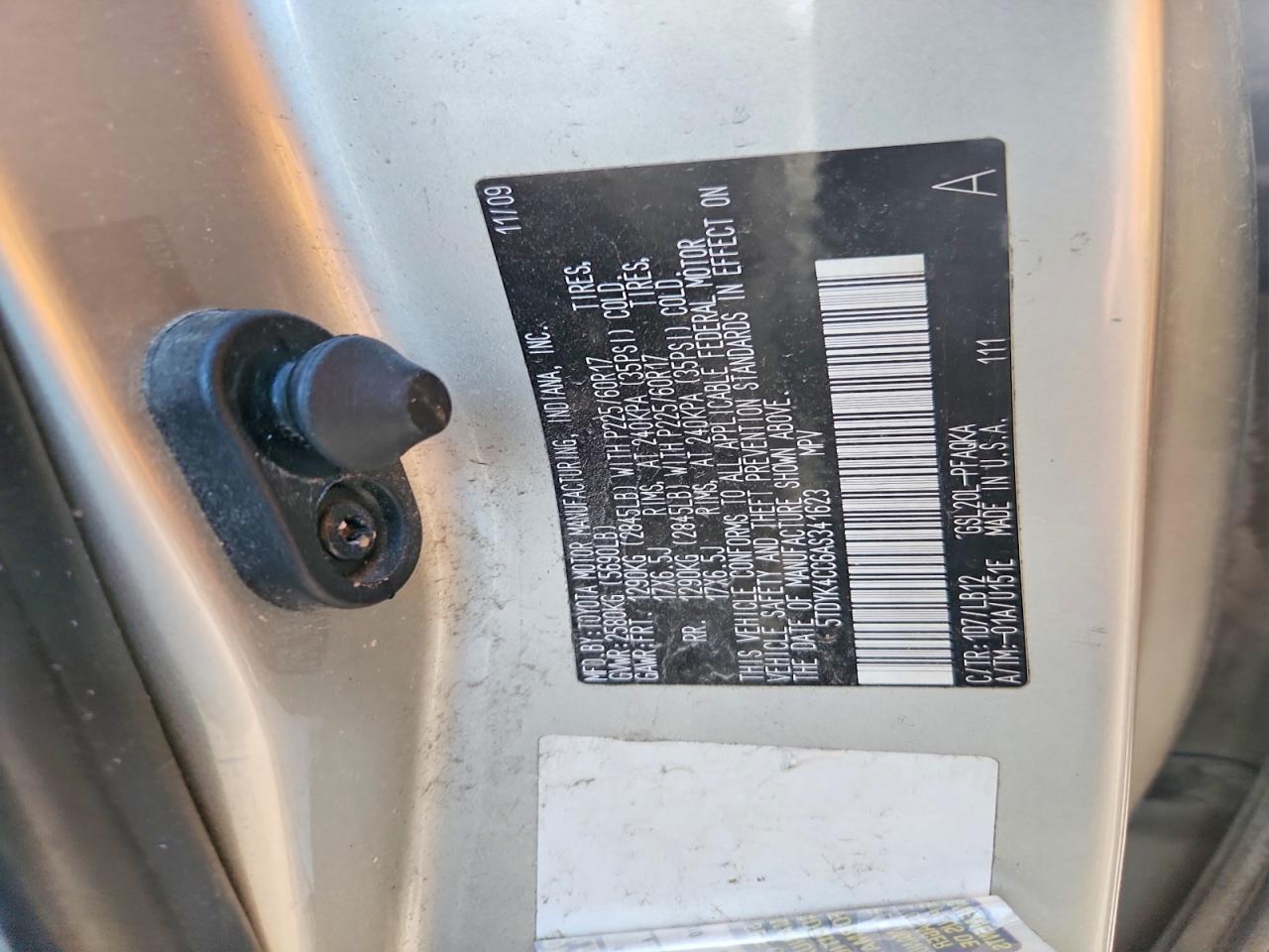 2010 Toyota Sienna Xle Серебряный vin: 5TDYK4CC6AS341623