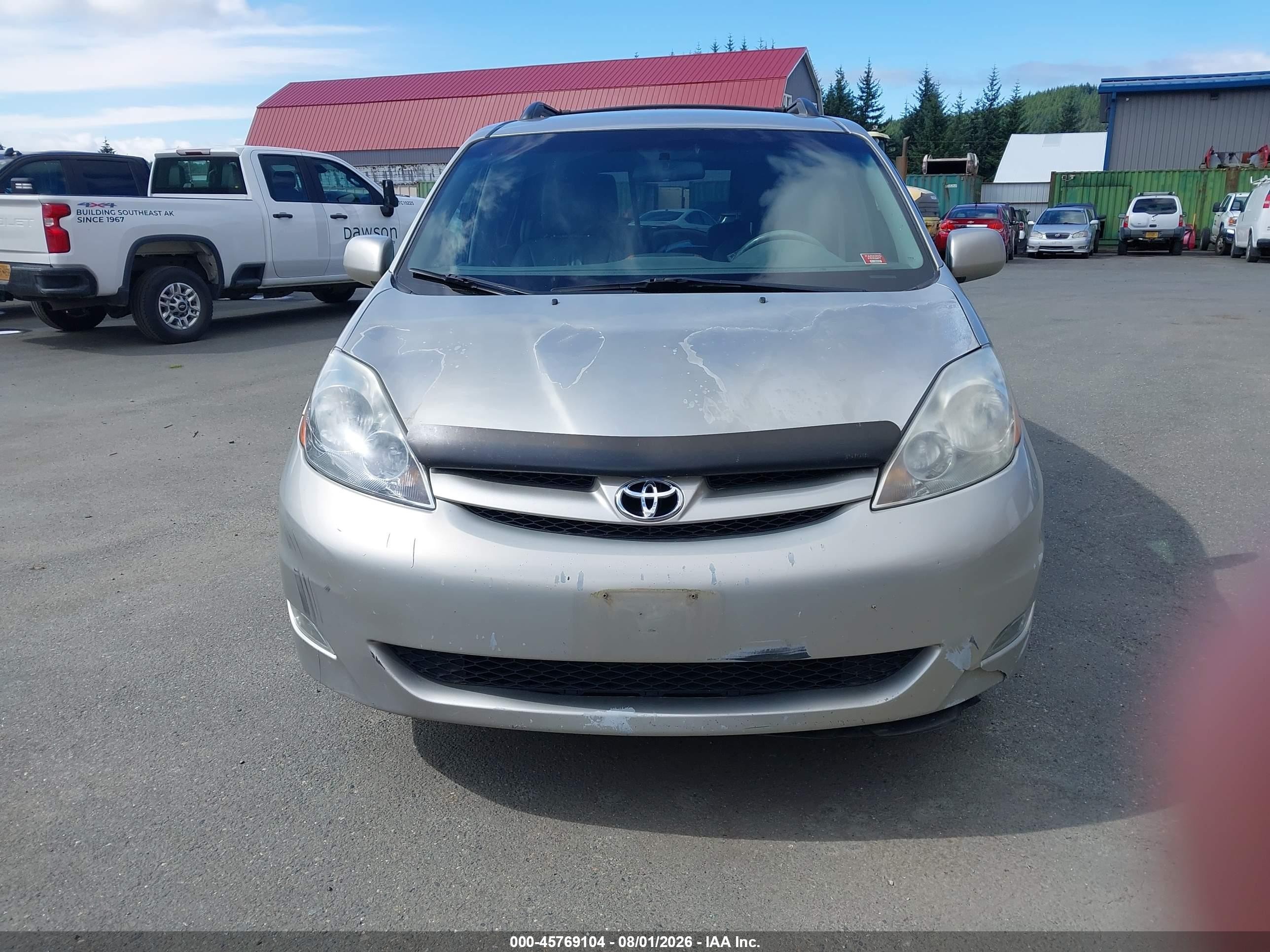 2010 Toyota Sienna Xle Beige vin: 5TDYK4CC7AS310137