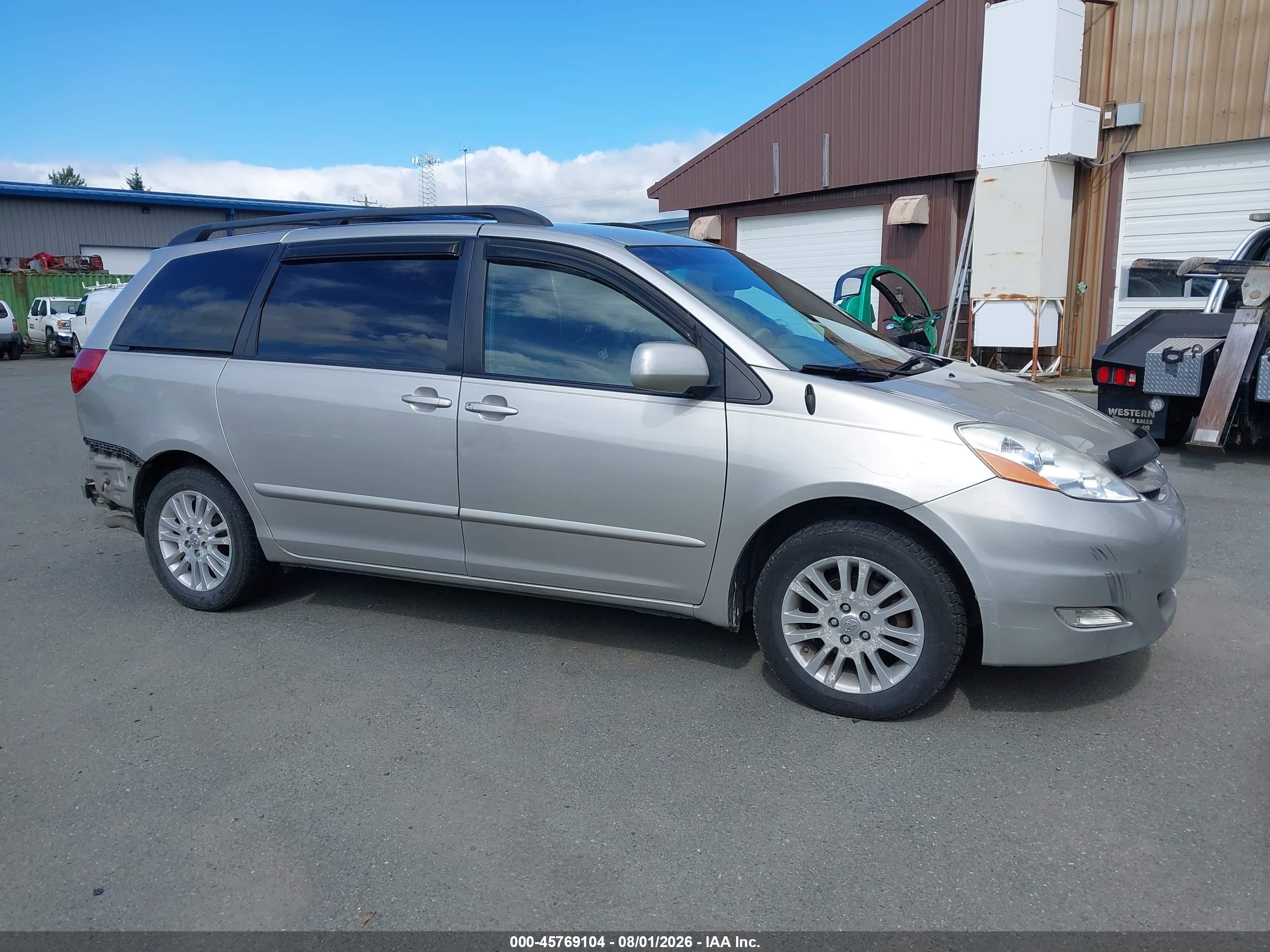 2010 Toyota Sienna Xle Beige vin: 5TDYK4CC7AS310137