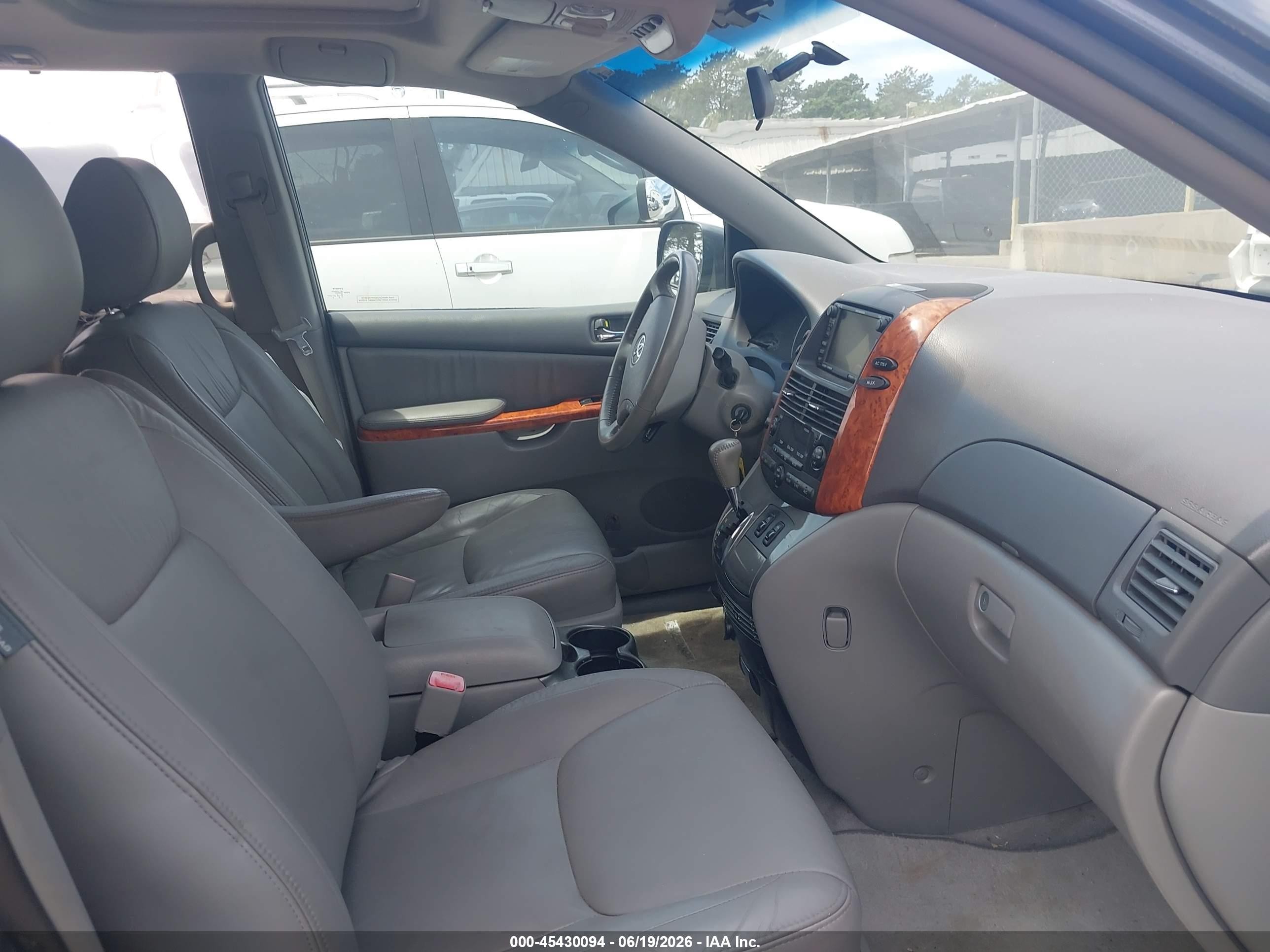 2010 Toyota Sienna Xle Blue vin: 5TDYK4CC7AS337726