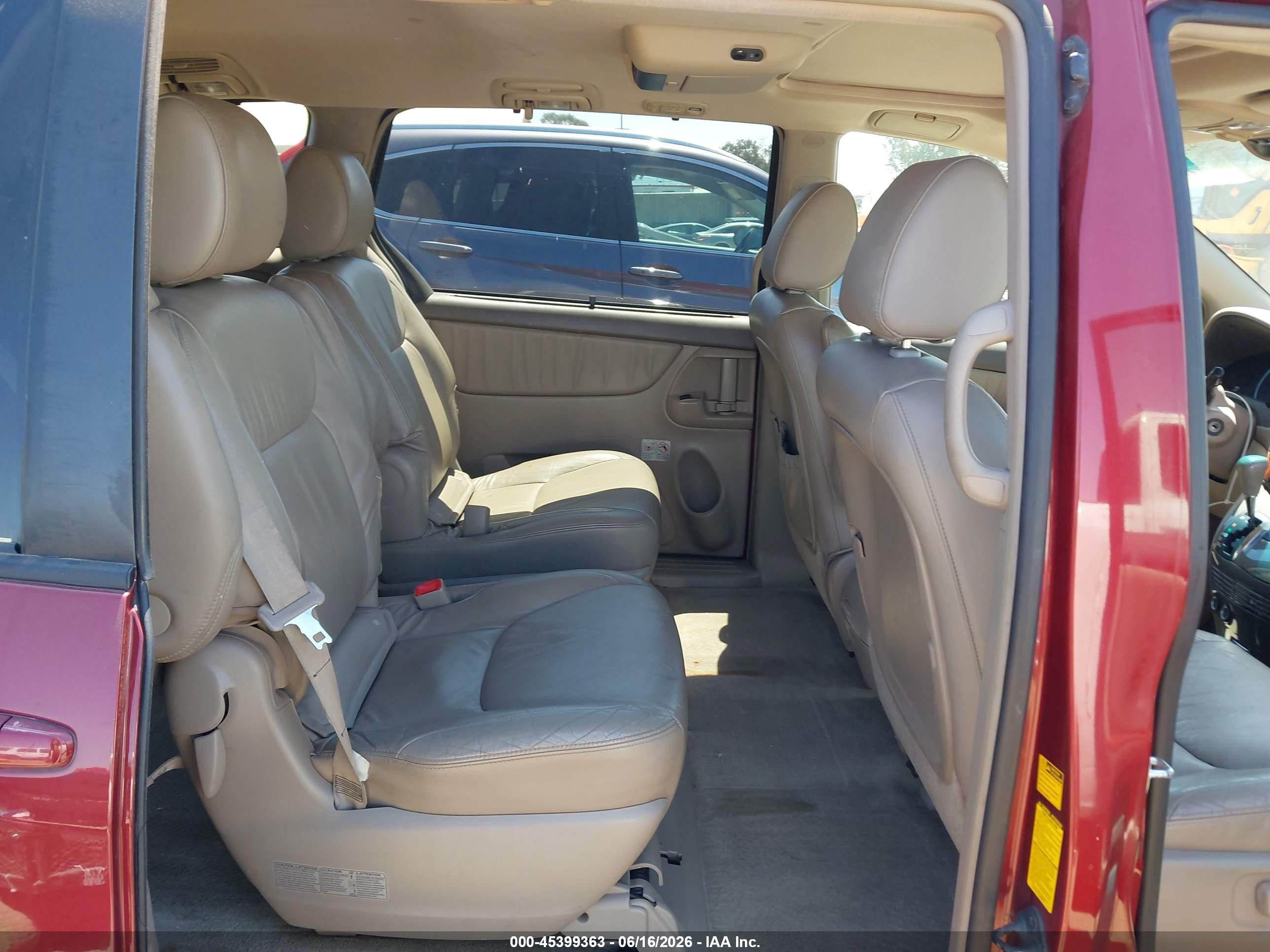 2010 Toyota Sienna Xle Red vin: 5TDYK4CC7AS339590