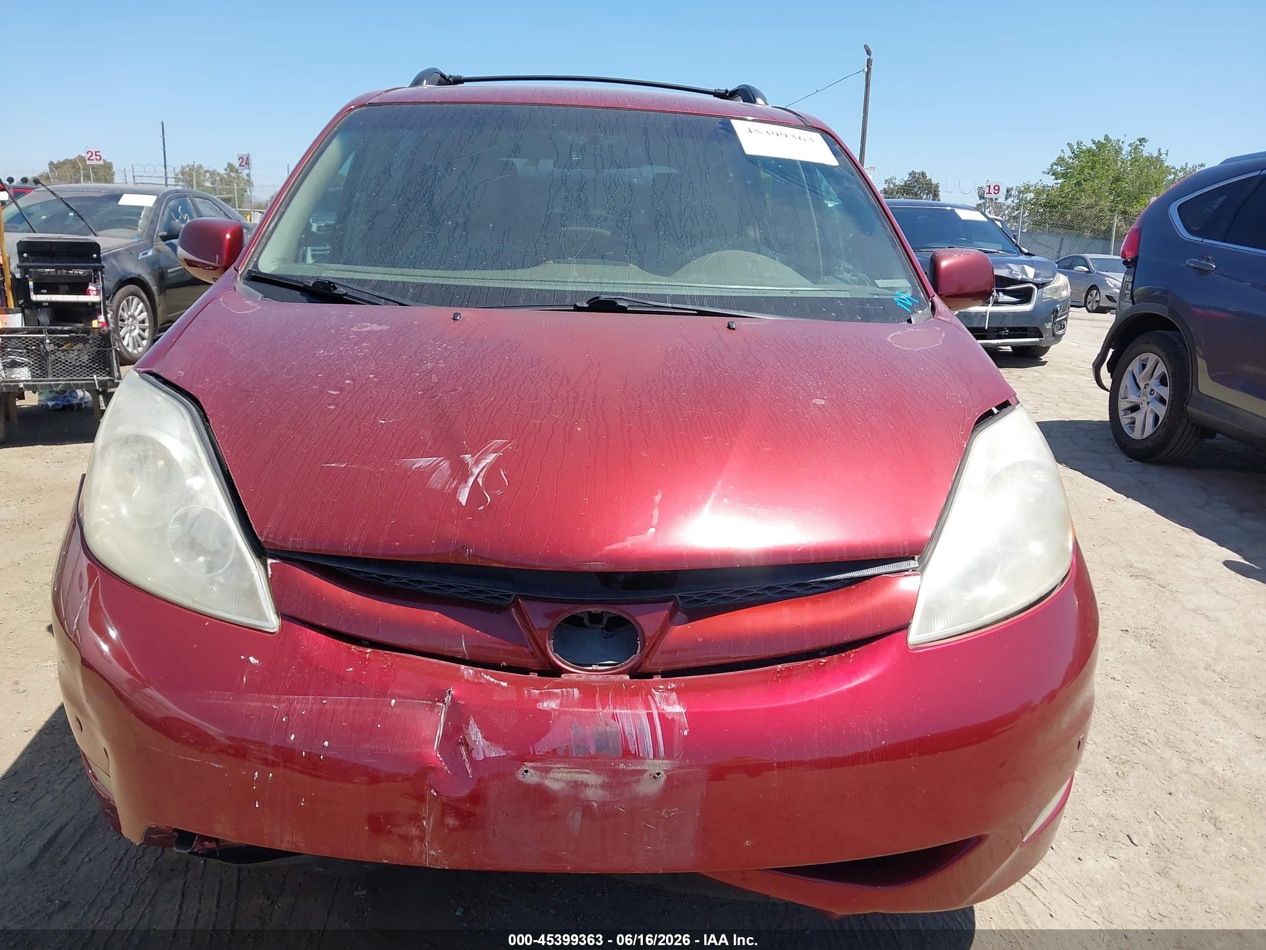2010 Toyota Sienna Xle Red vin: 5TDYK4CC7AS339590