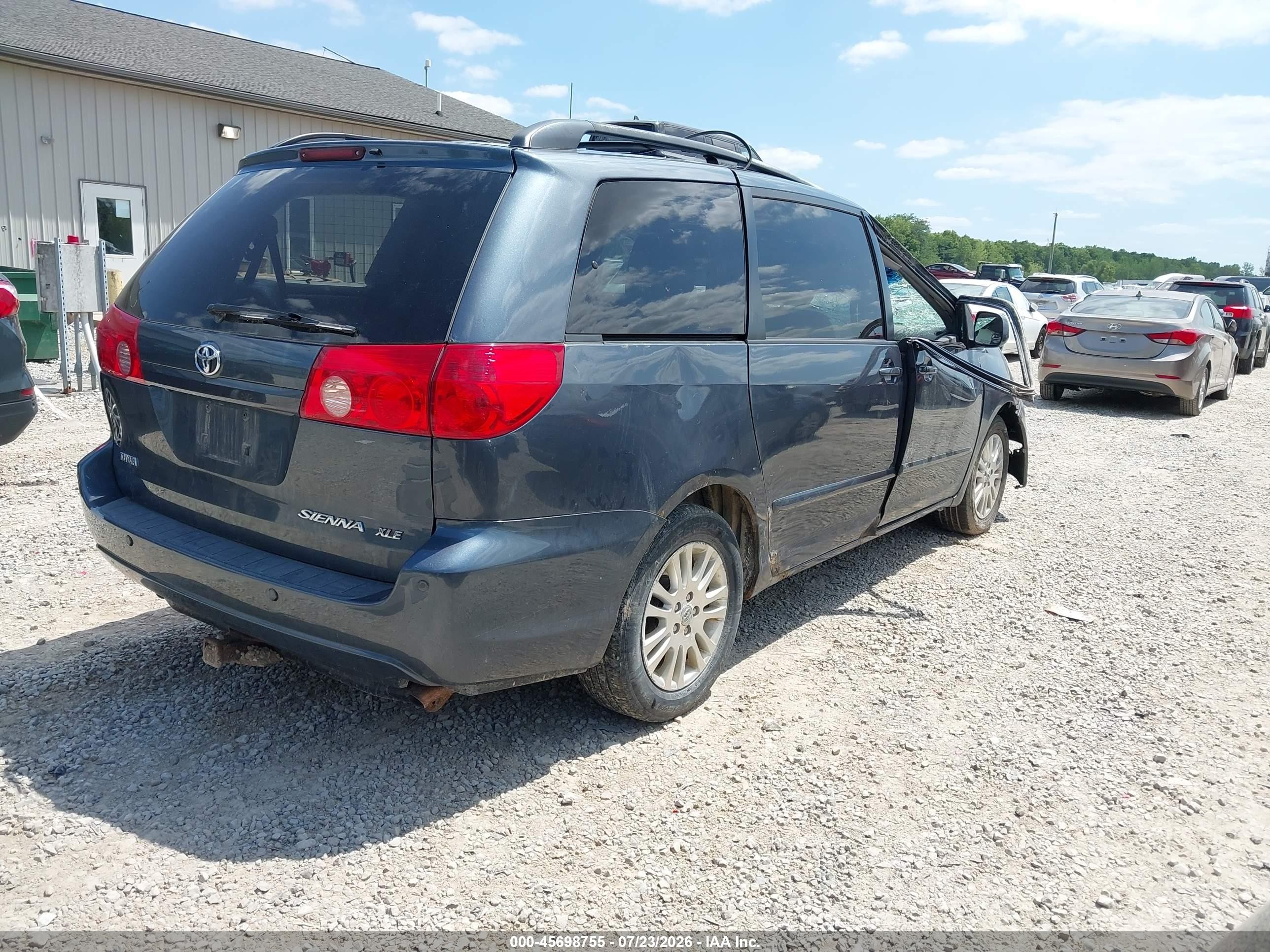 2010 Toyota Sienna Xle Gray vin: 5TDYK4CC8AS322247