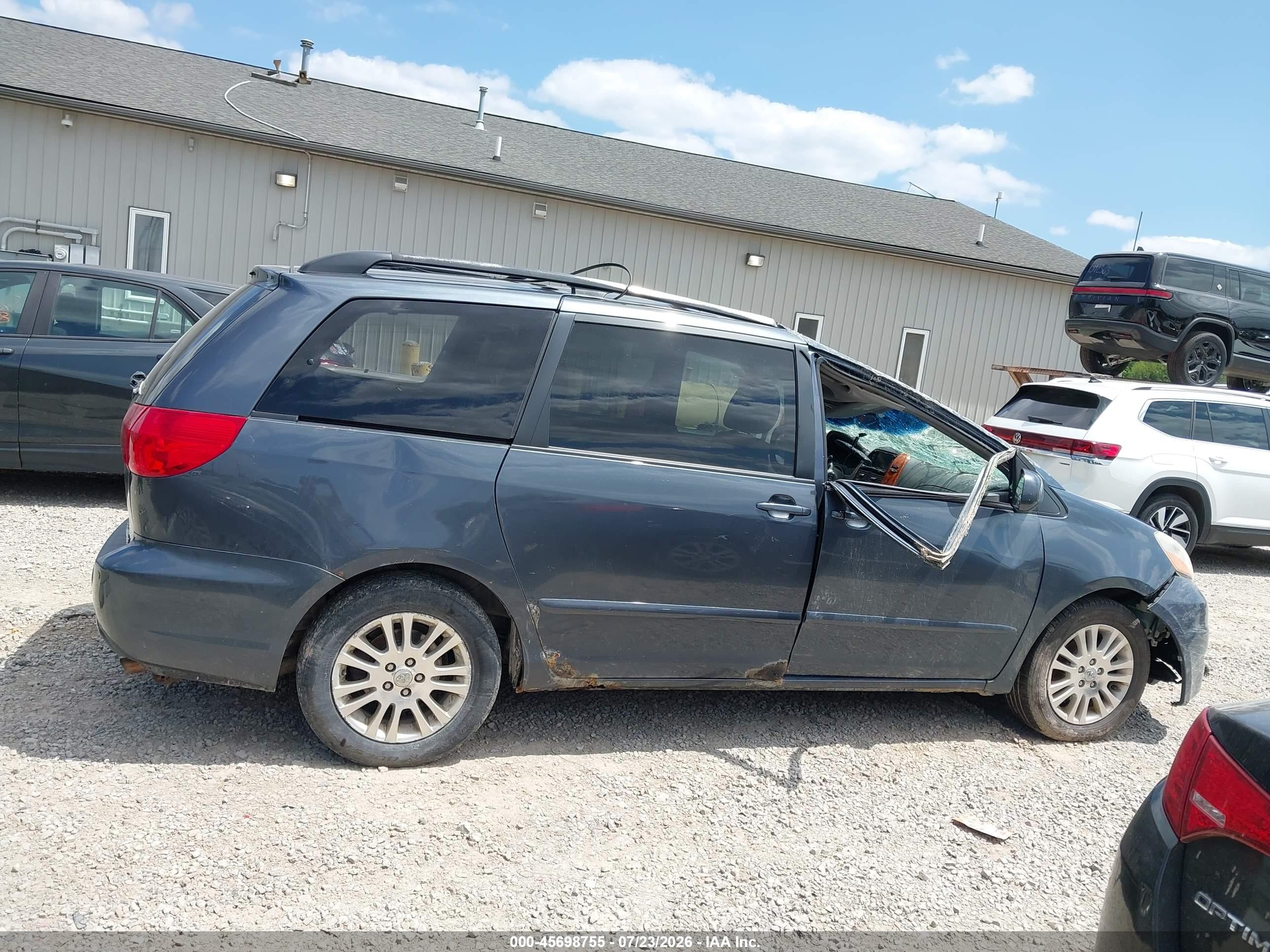 2010 Toyota Sienna Xle Gray vin: 5TDYK4CC8AS322247