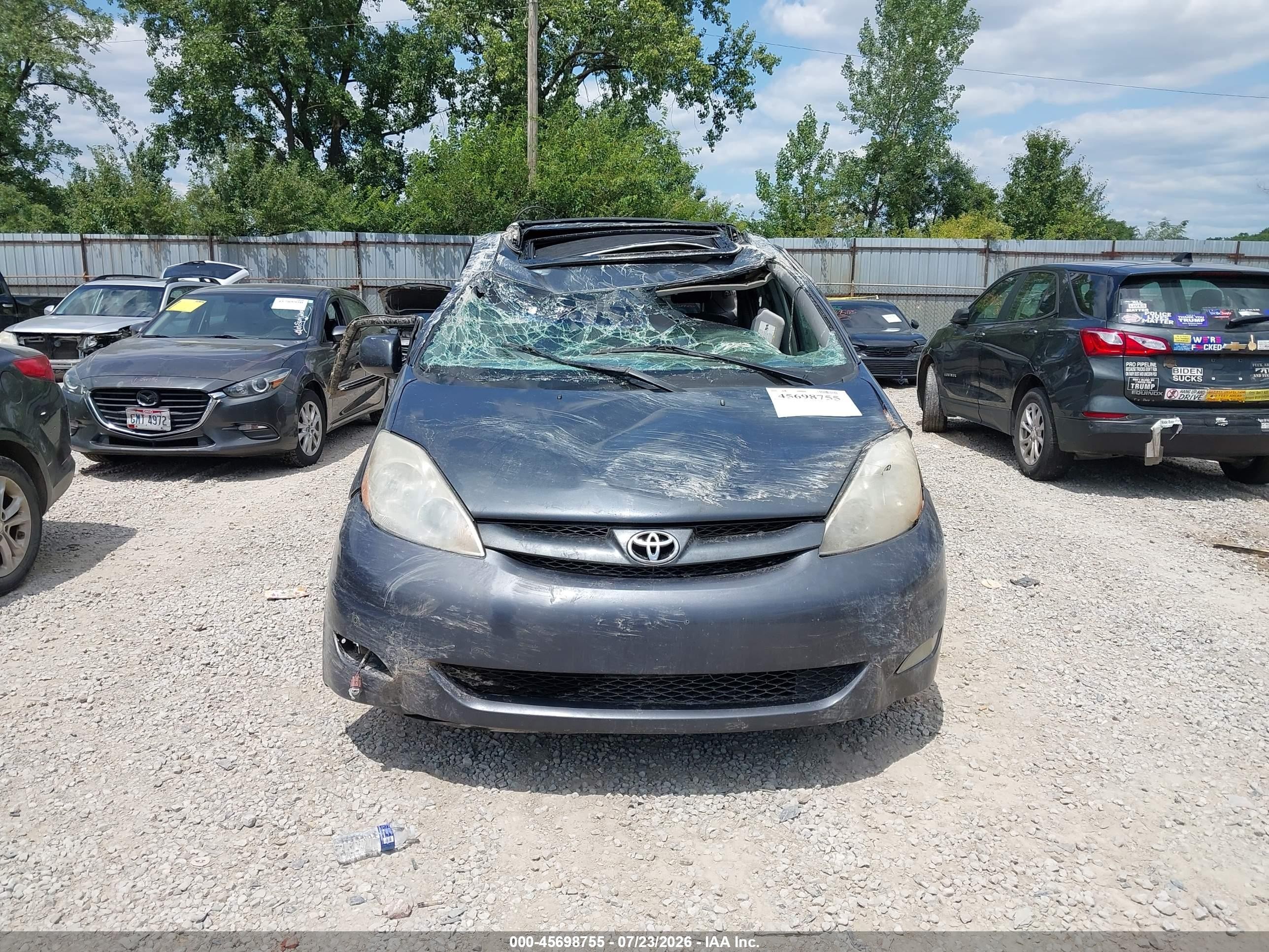 2010 Toyota Sienna Xle Gray vin: 5TDYK4CC8AS322247