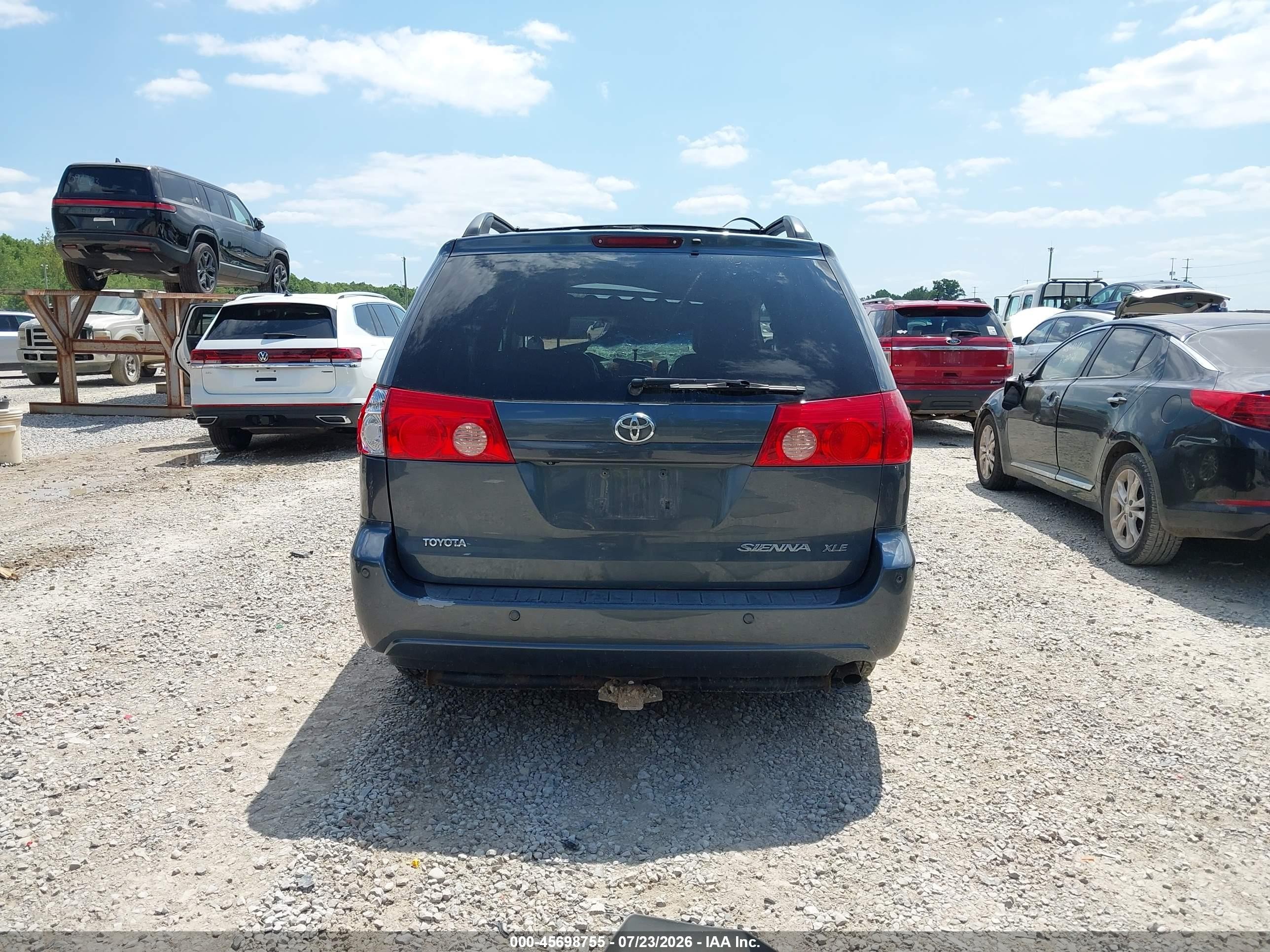 2010 Toyota Sienna Xle Gray vin: 5TDYK4CC8AS322247