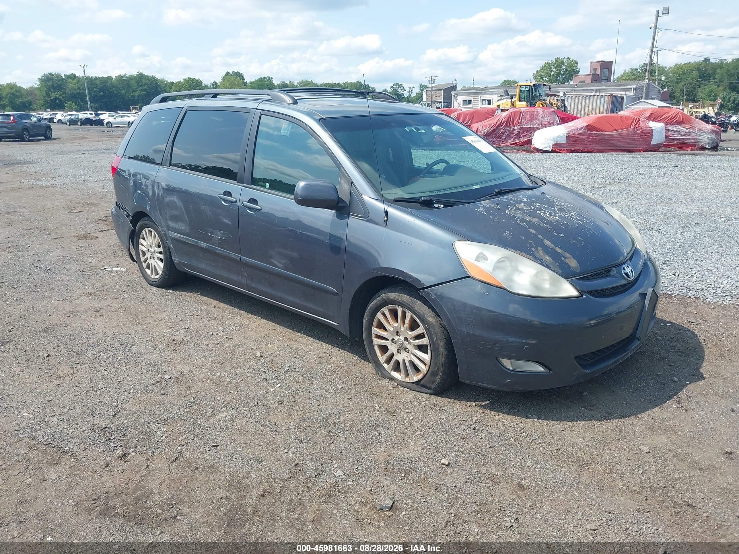 2010 Toyota Sienna Xle Gray vin: 5TDYK4CC8AS332258