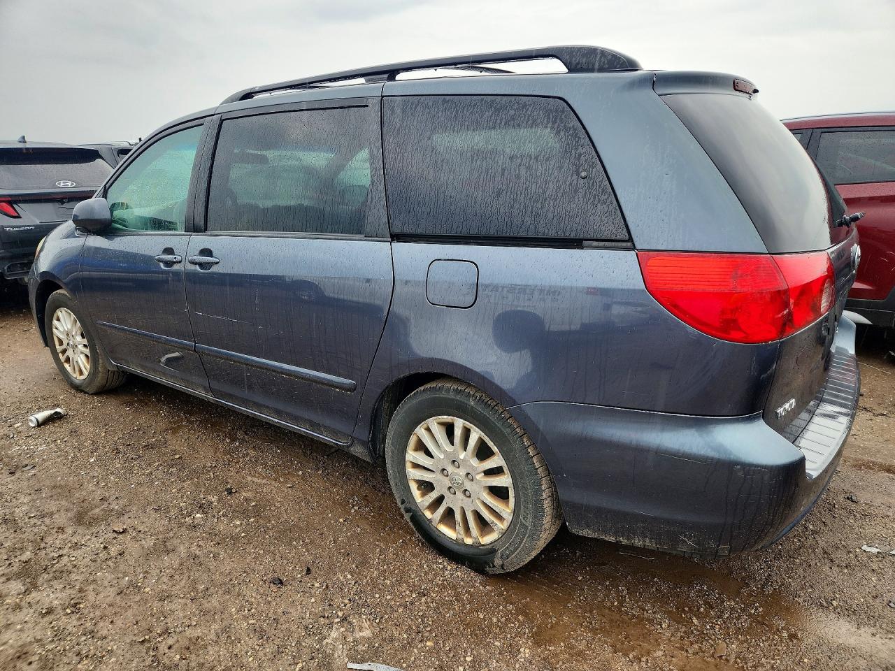2010 Toyota Sienna Xle Blue vin: 5TDYK4CC8AS338982