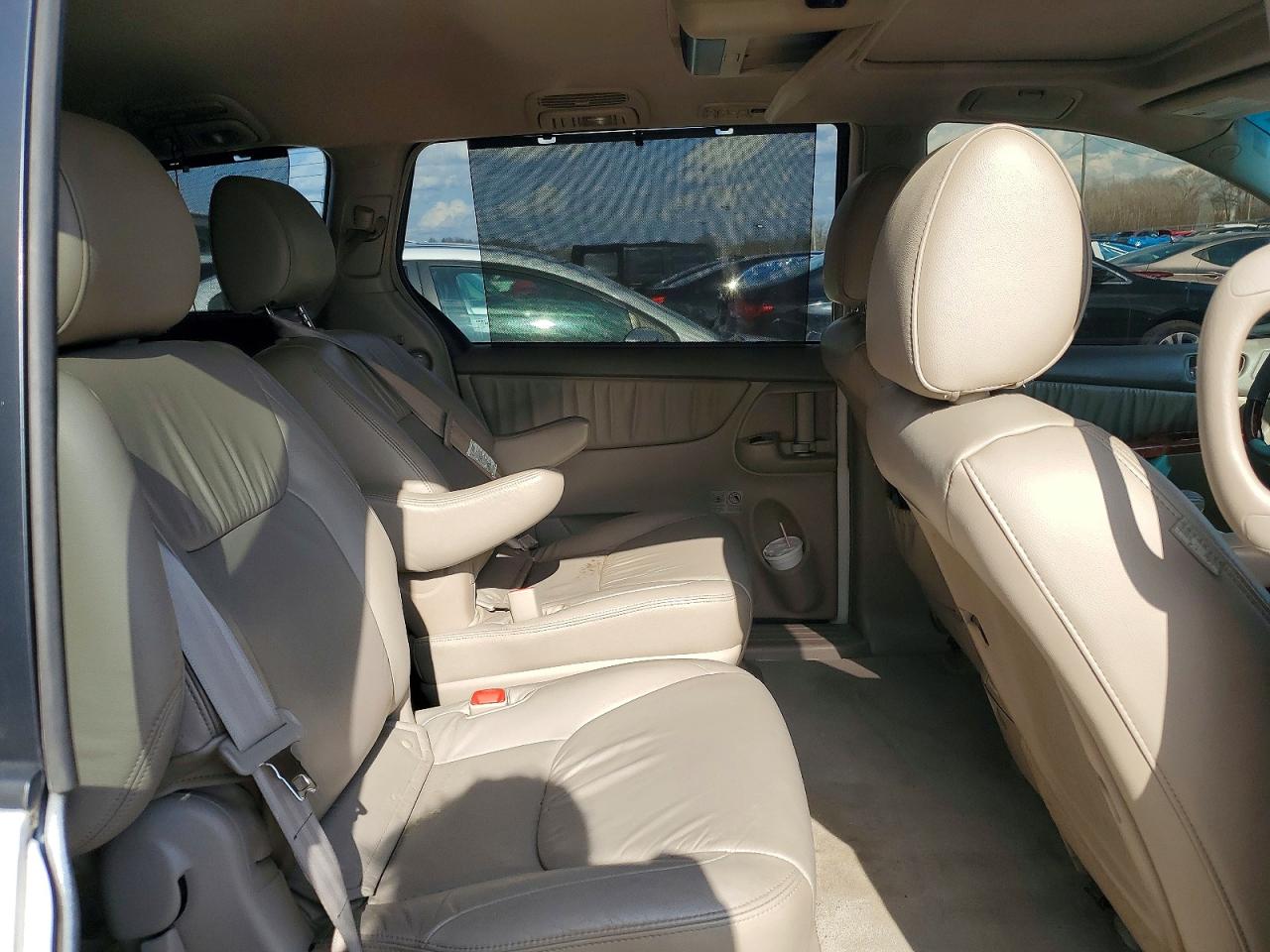 2010 Toyota Sienna Xle Limited White vin: 5TDYK4CC9AS312388
